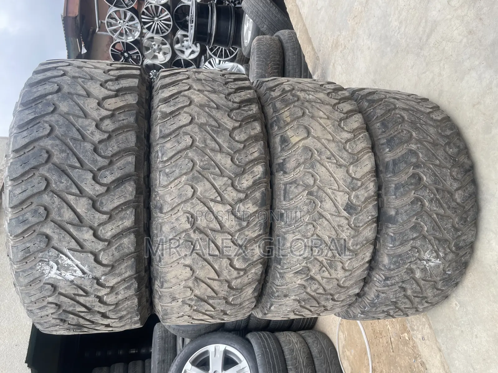 LT 285/50/20 Off-Road Tyres
