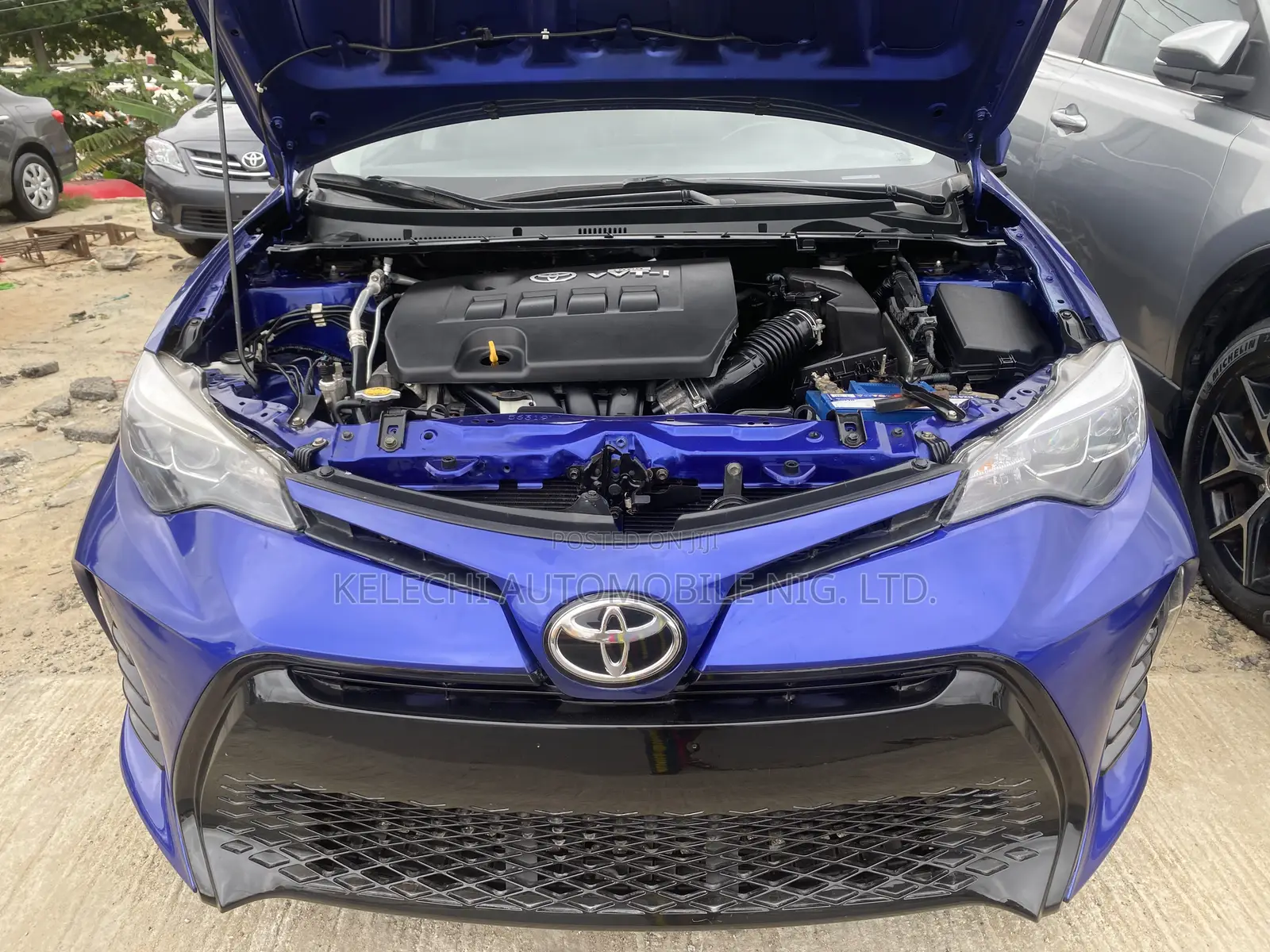 Toyota Corolla SE Special Edition 4dr Sedan (1.8L 4cyl CVT) 2017 Blue