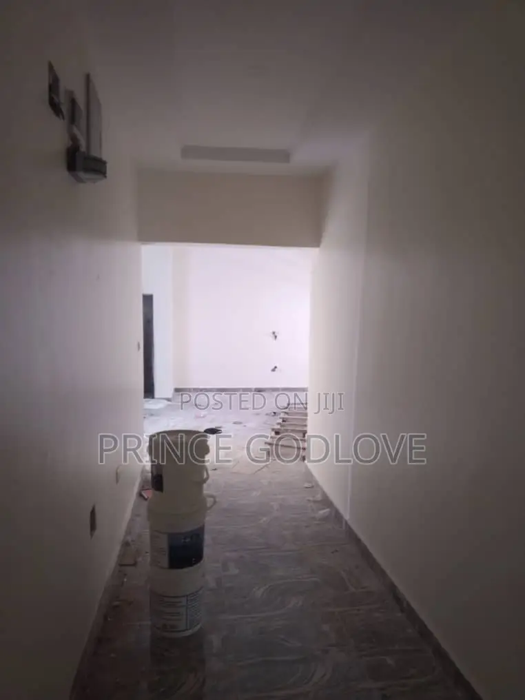 2bdrm Block of Flats in Rockville Estate for rent