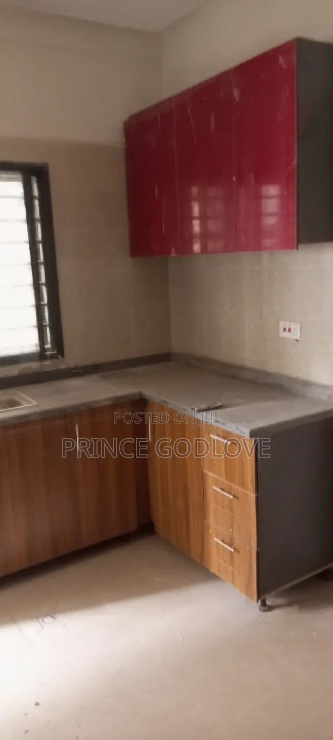 2bdrm Block of Flats in Dawaki By Steve for rent