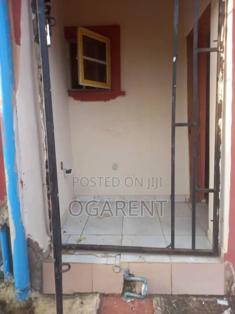 Furnished Mini Flat in Ugbor Central,Gra, Benin City for rent