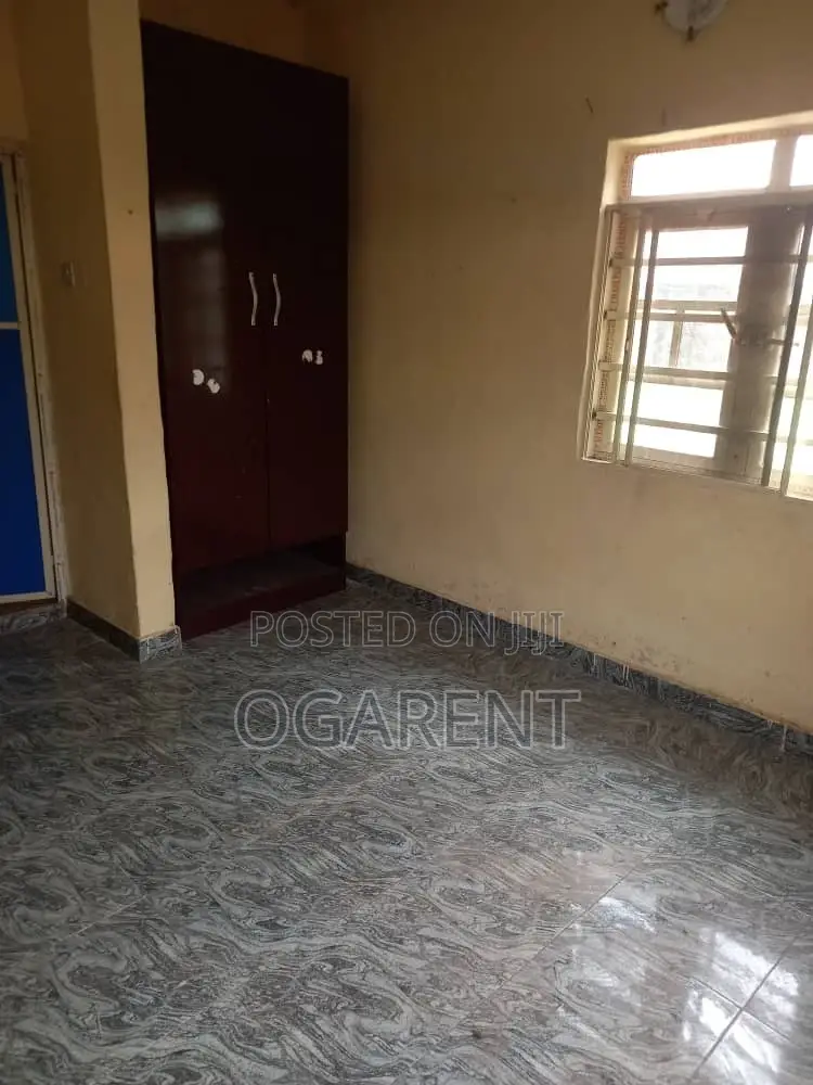 Furnished 3bdrm Apartment in Fanuolu Street Off, Benin City for rent