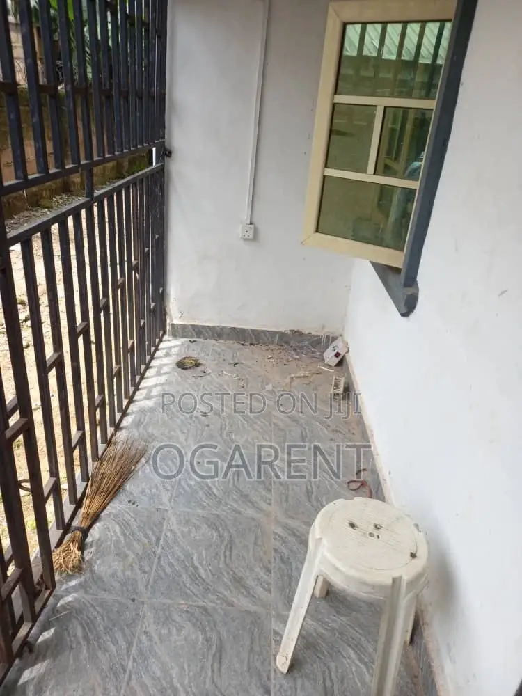 Furnished 3bdrm Apartment in Fanuolu Street Off, Benin City for rent