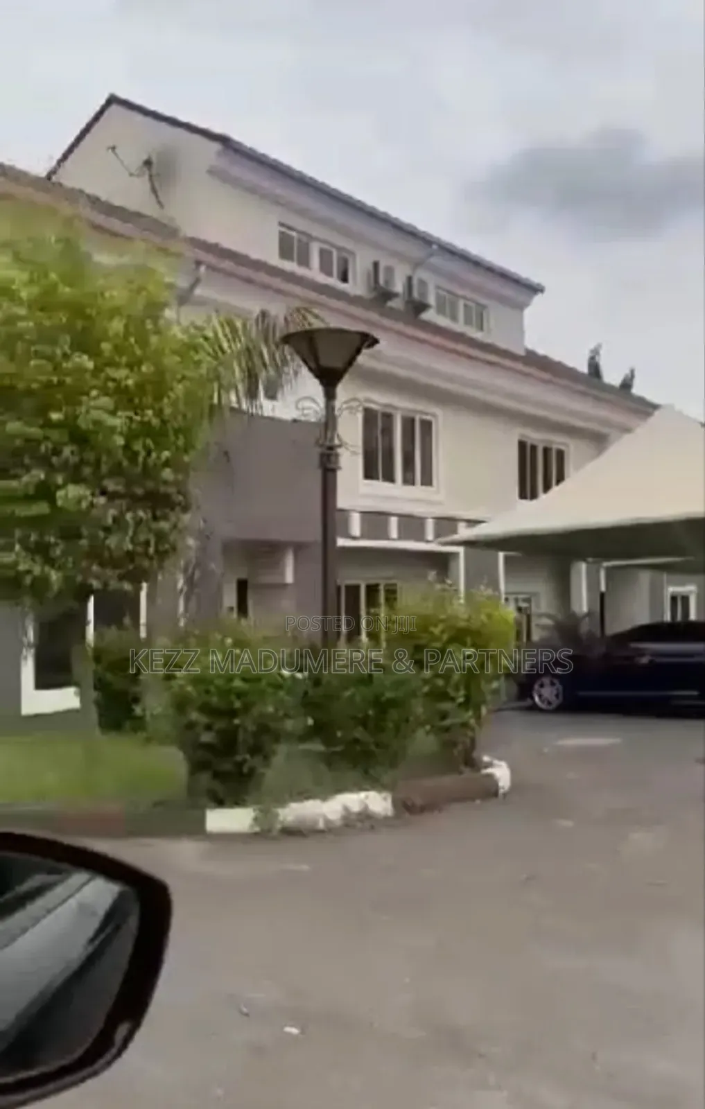 20bdrm Maisonette in Gwarinpa , Life Camp for sale