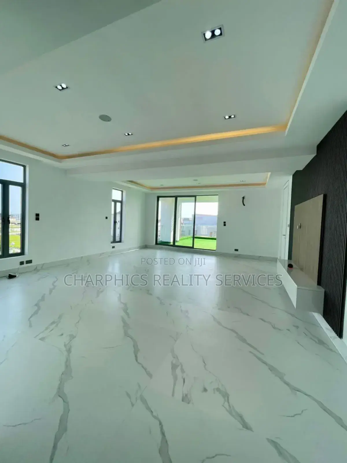 5bdrm Duplex in Osapa london for sale