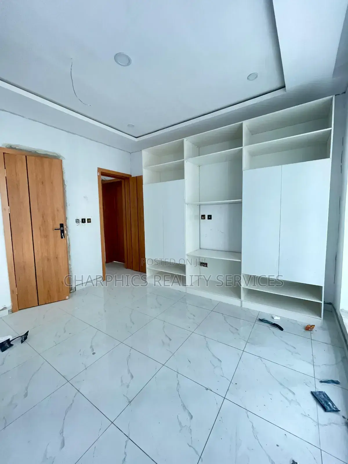 2bdrm Apartment in Ikate for sale