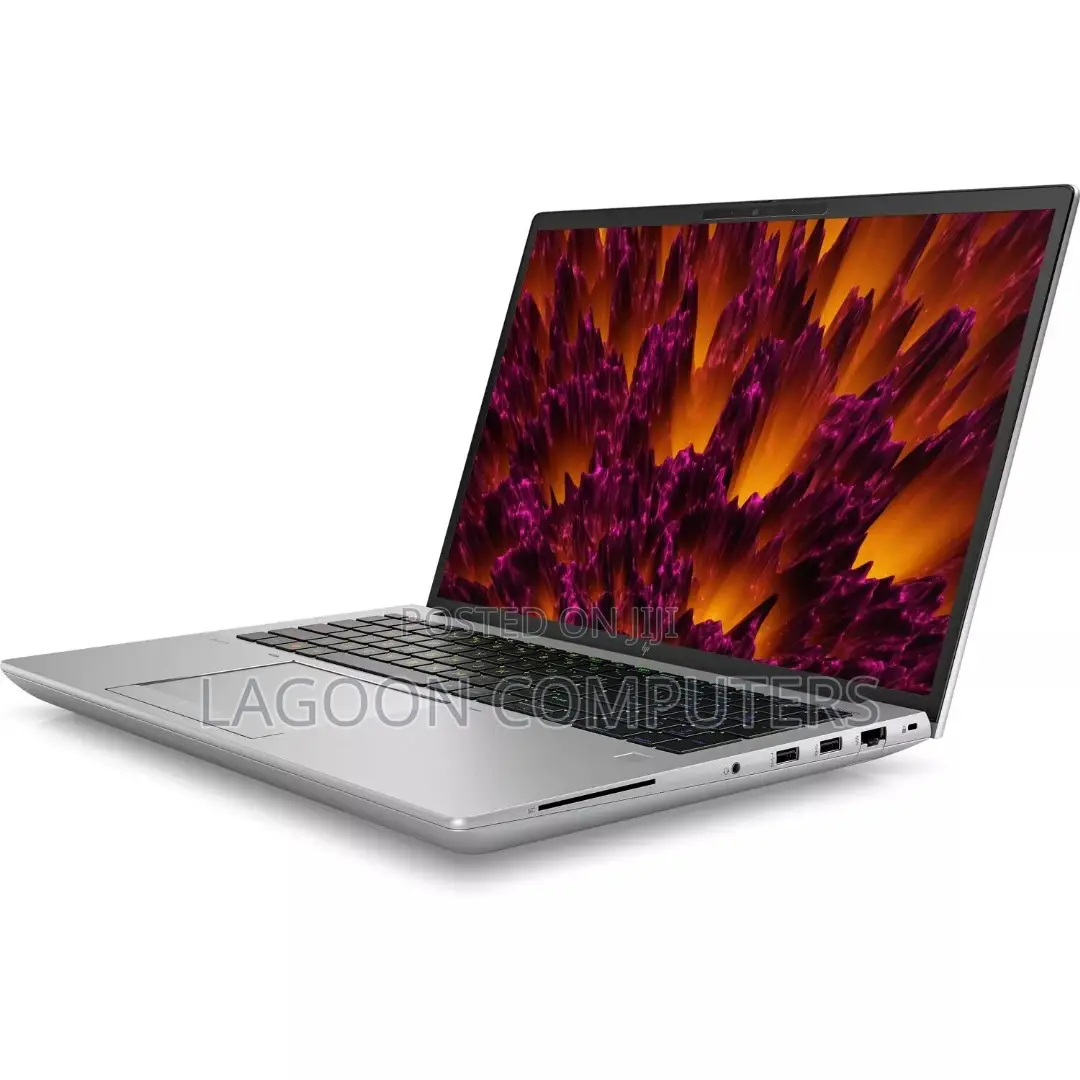 New Laptop HP ZBook Firefly 16 G10 32GB Intel Core I9 SSD 1T