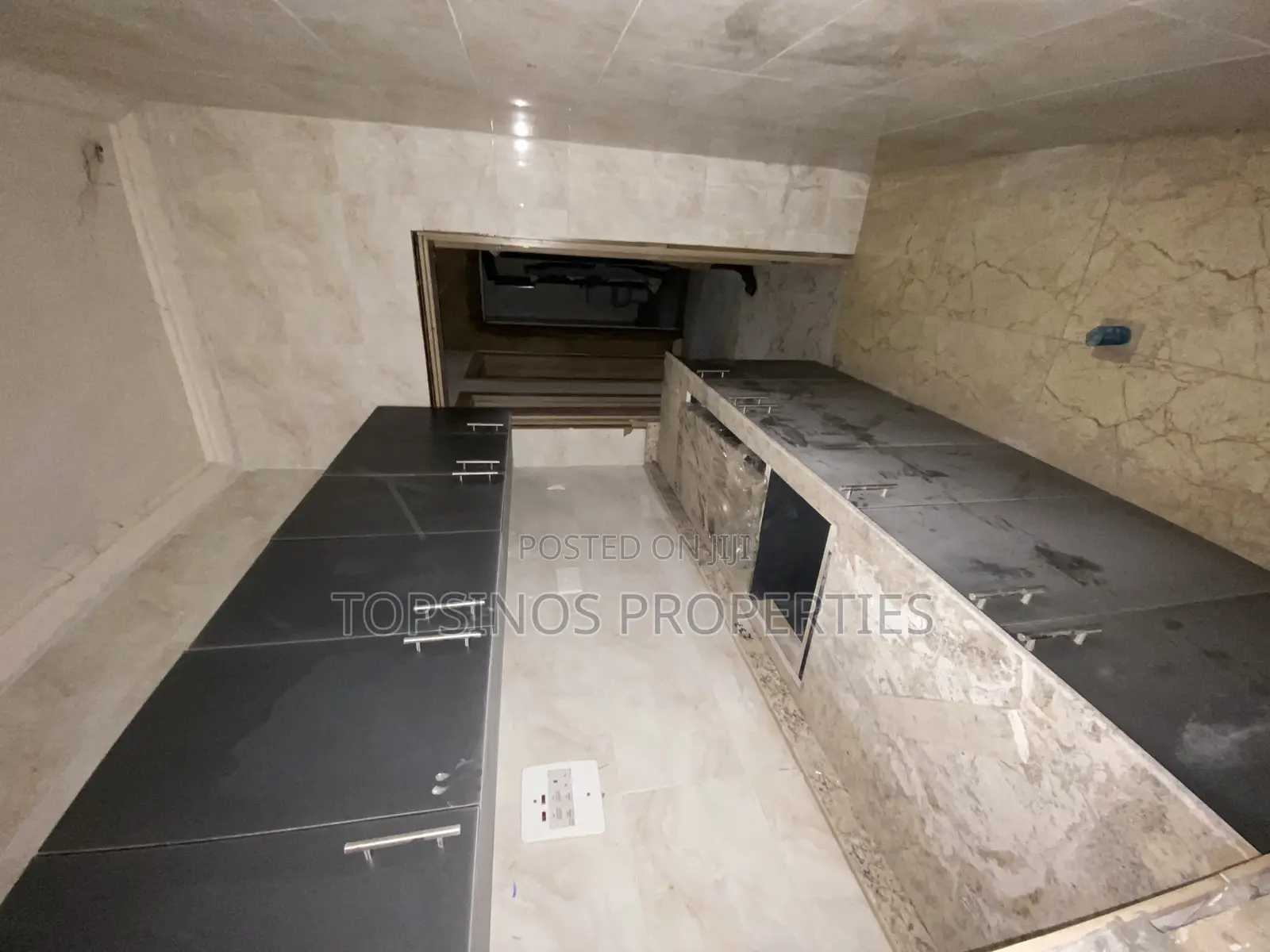 1bdrm Block of Flats in Dawaki for rent