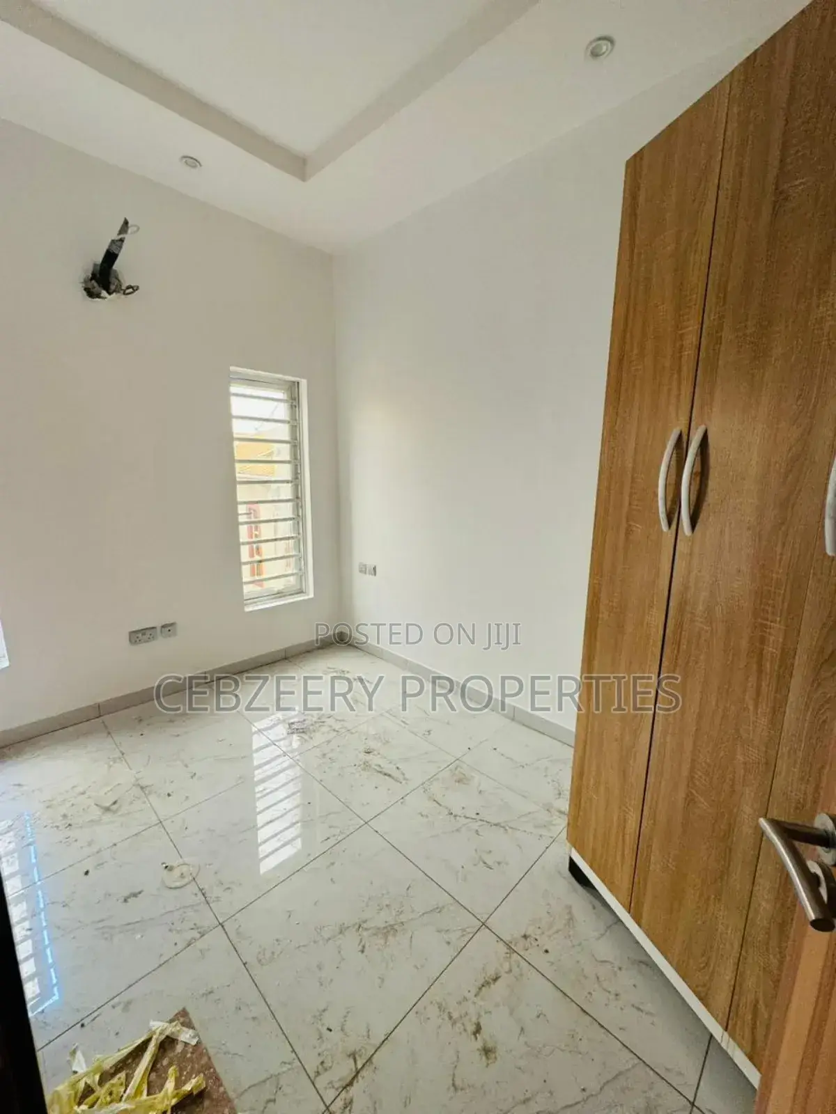 4bdrm Duplex in GRA Phase 1 for sale