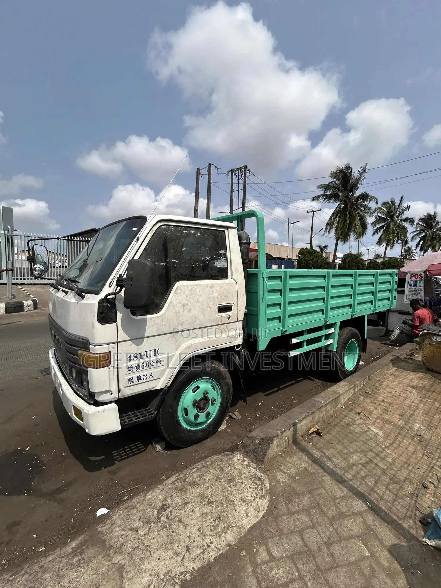 Old Model Toyota Dyna 2009 White