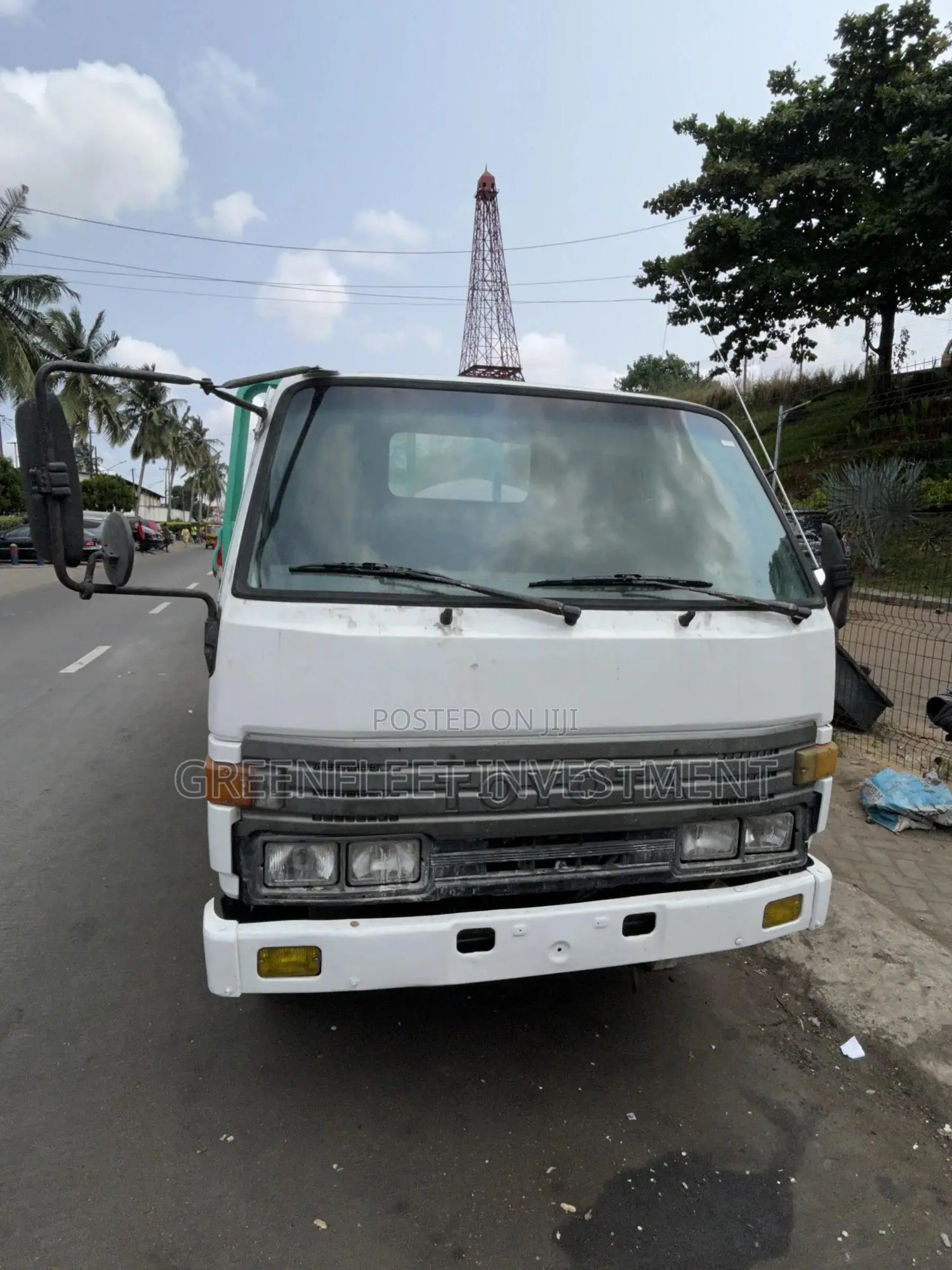 Old Model Toyota Dyna 2009 White