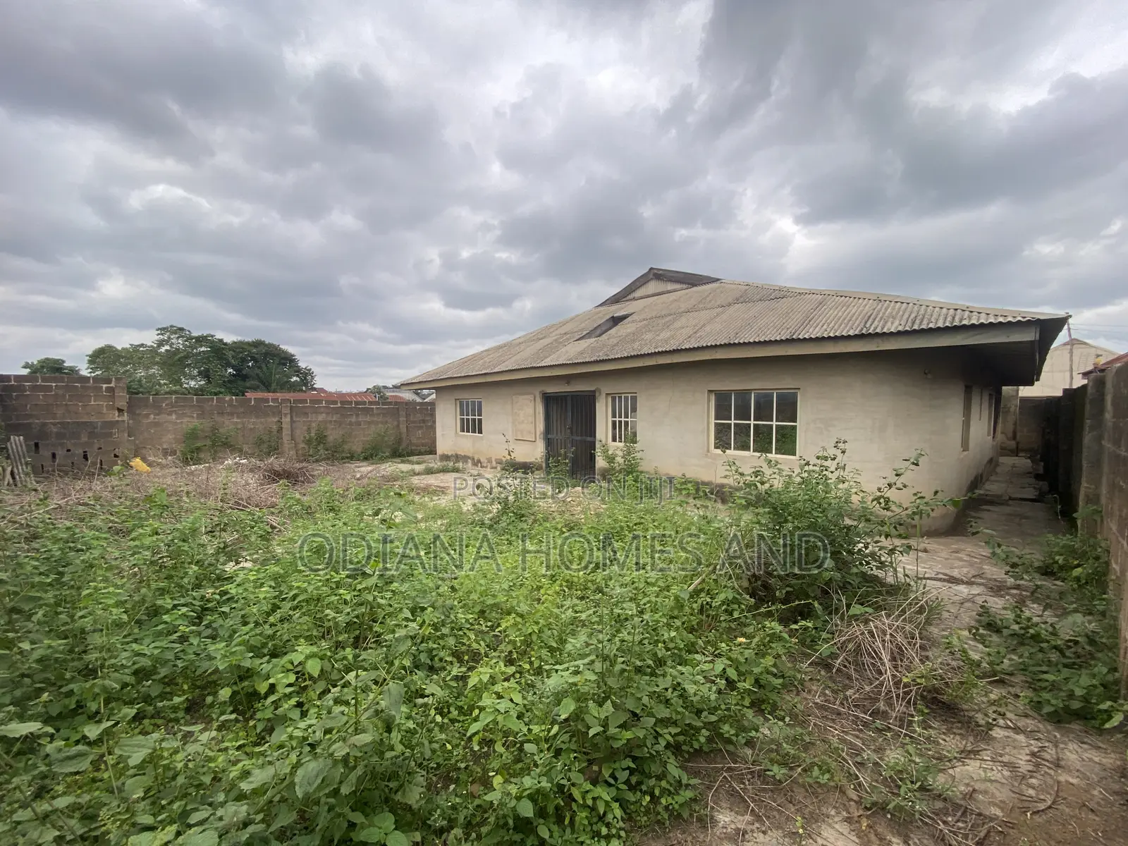 4bdrm Bungalow in Ogungbade, Off New, Ibadan for sale