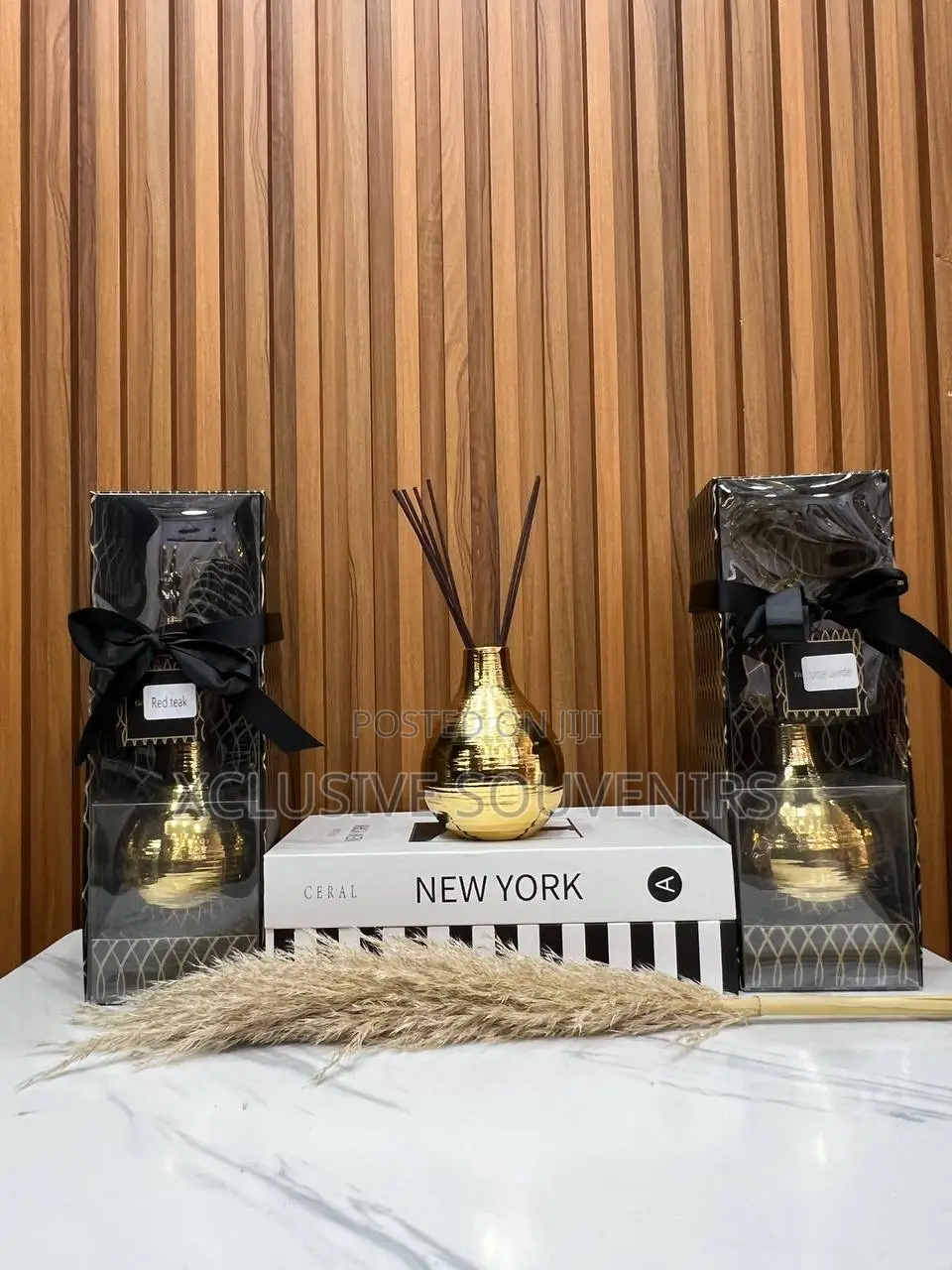 Gold Vase Reed Diffuser Decor With 3 Refill Bottle