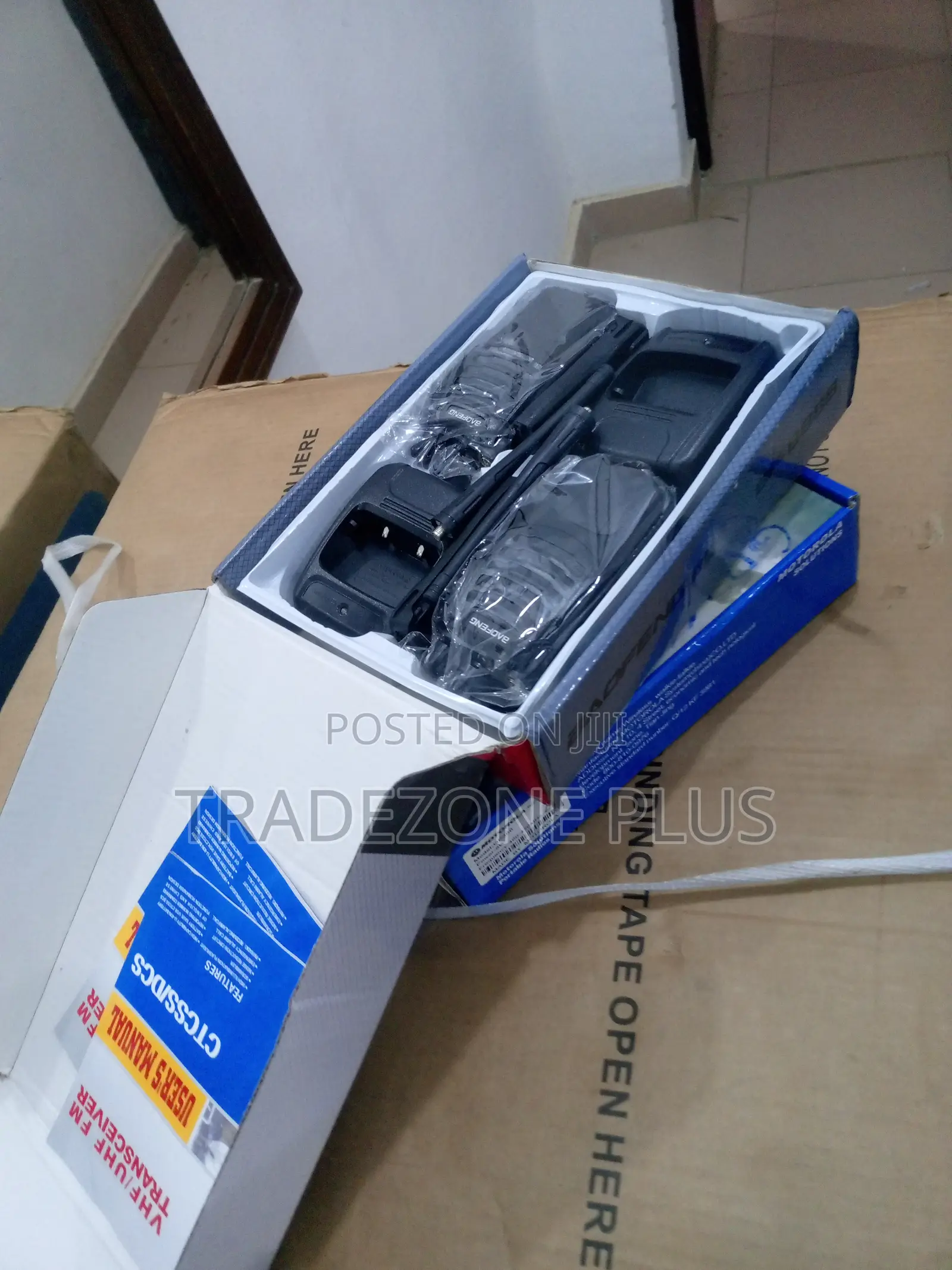Baofeng 5W Uhf 2pack Radio Walkie Talkie