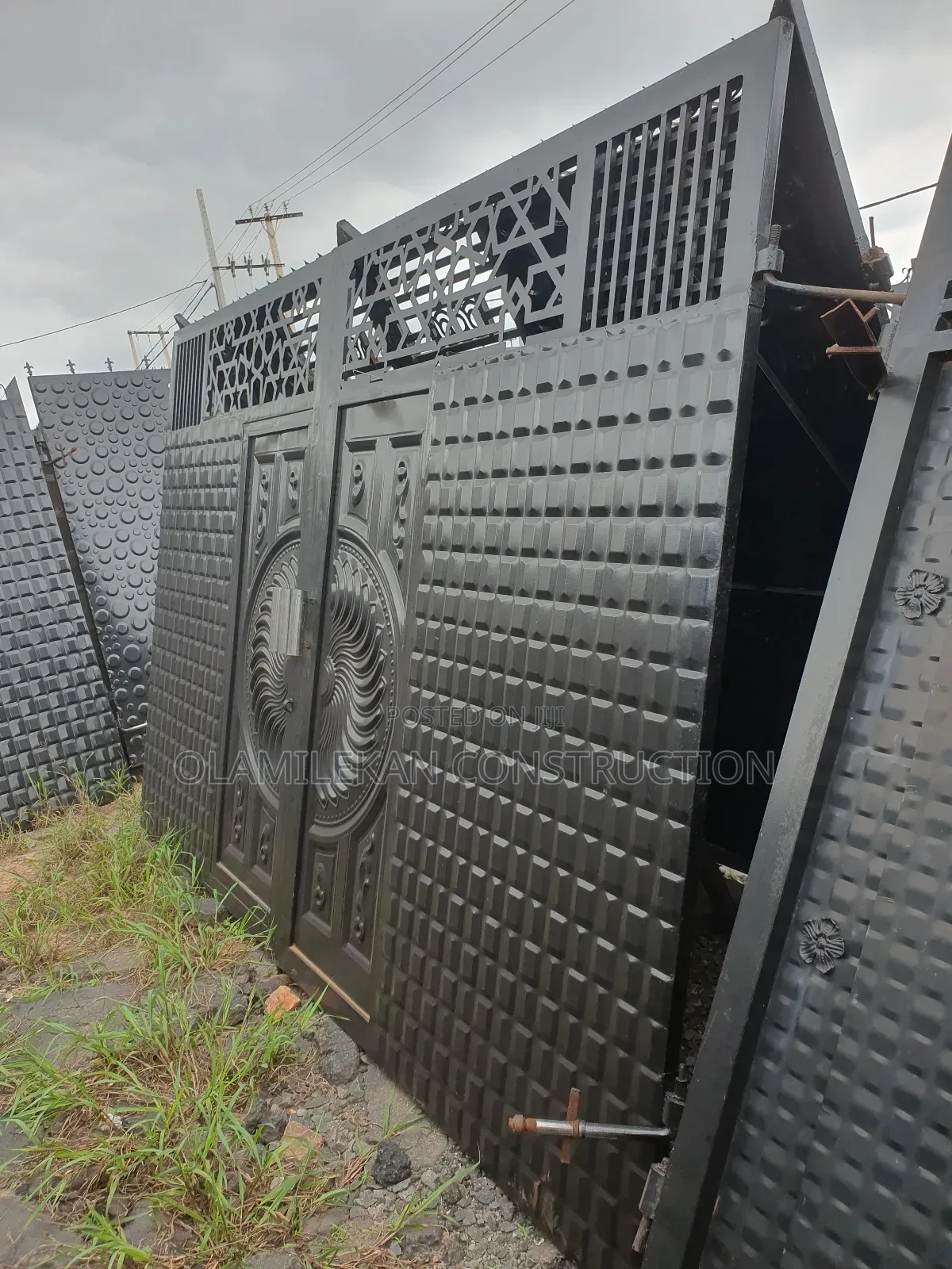 Bi Part Swing Gates 12feet
