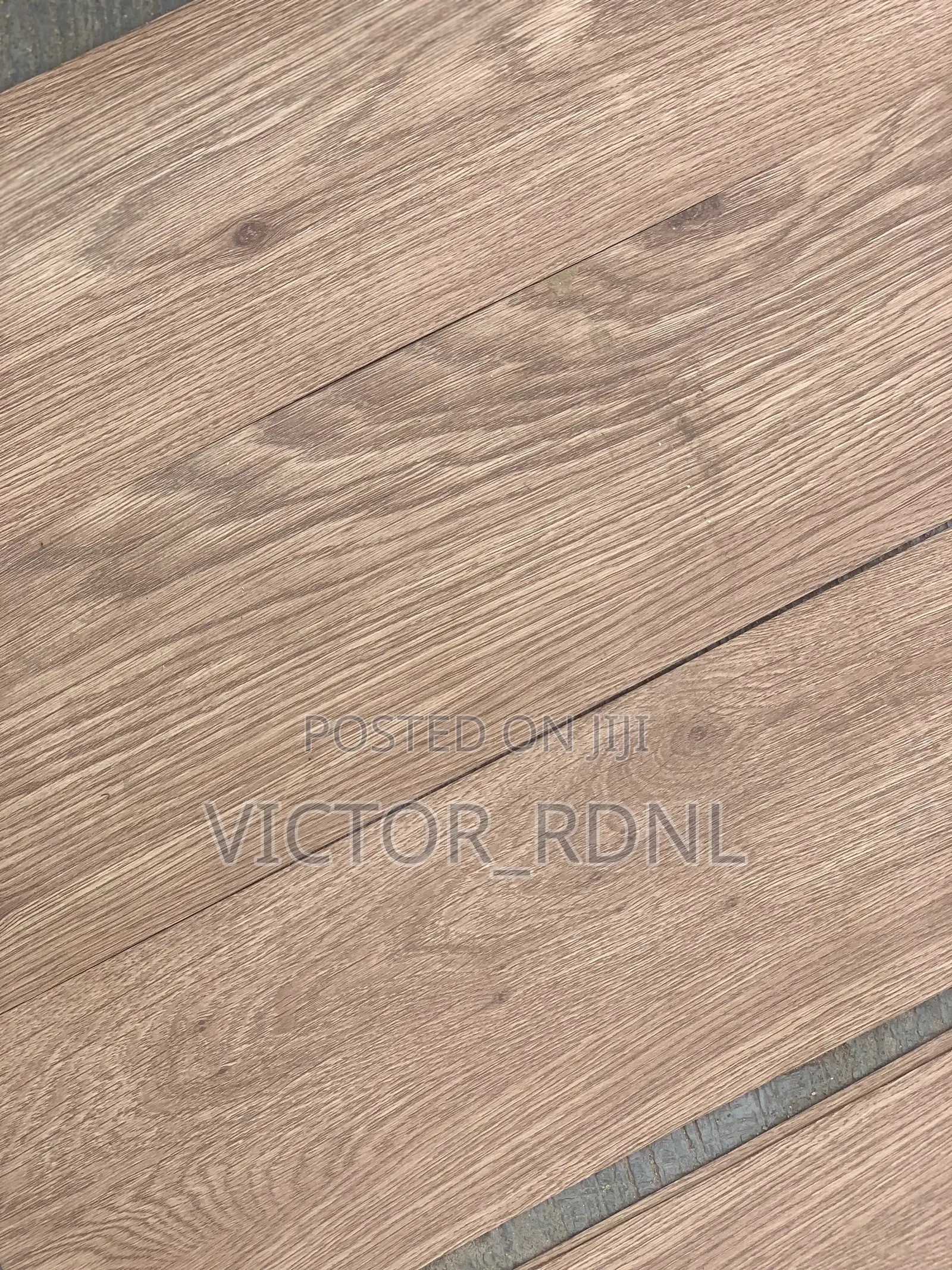 Quality SPC Vinyl Flooring in Different Colors