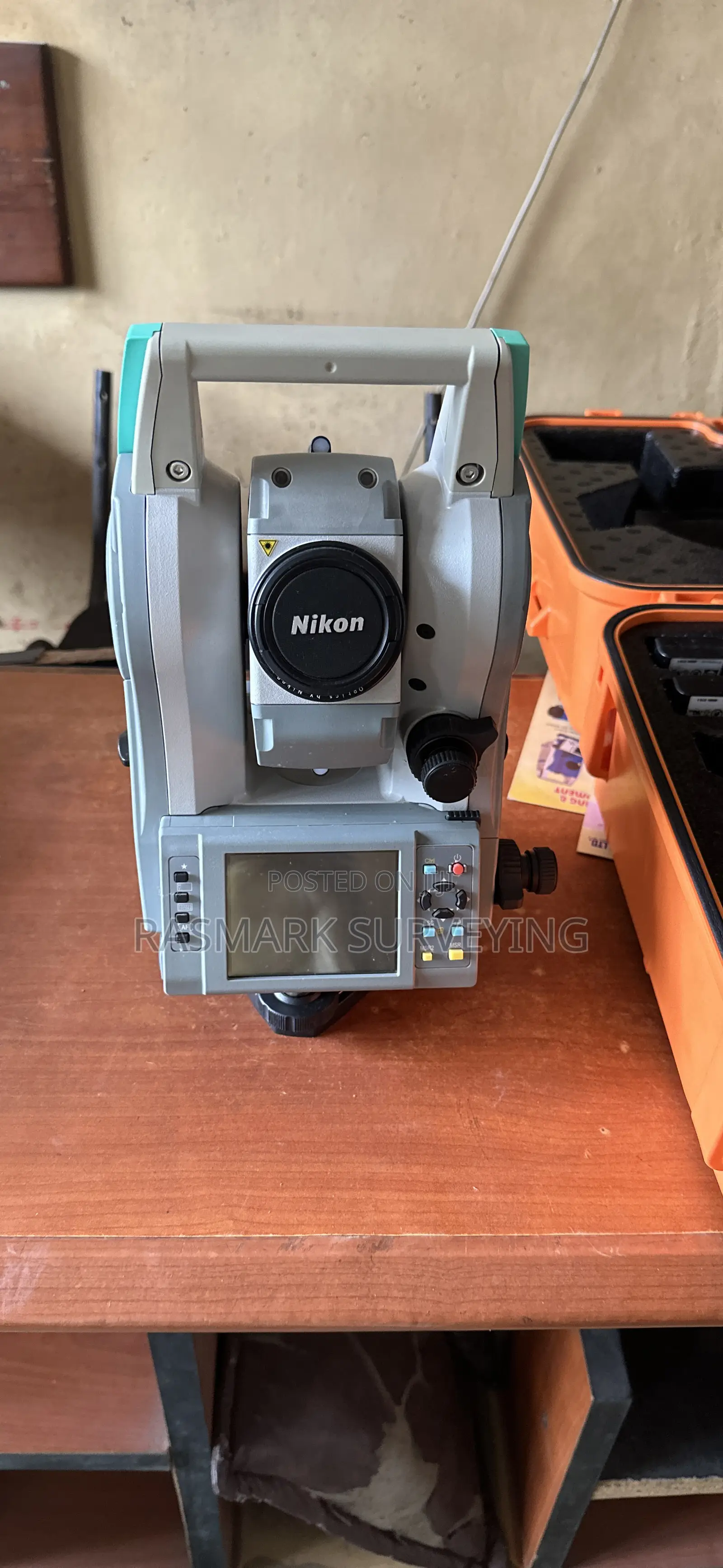 Nikon Total Station Xf 5”