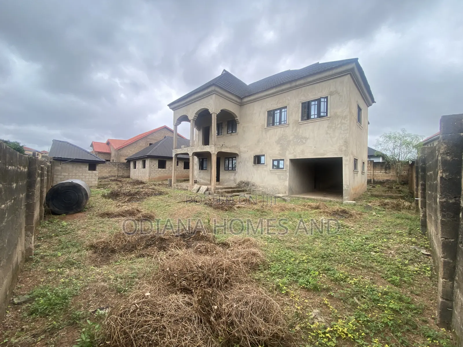 10bdrm Duplex in Ekerin ,Ologuneru for sale