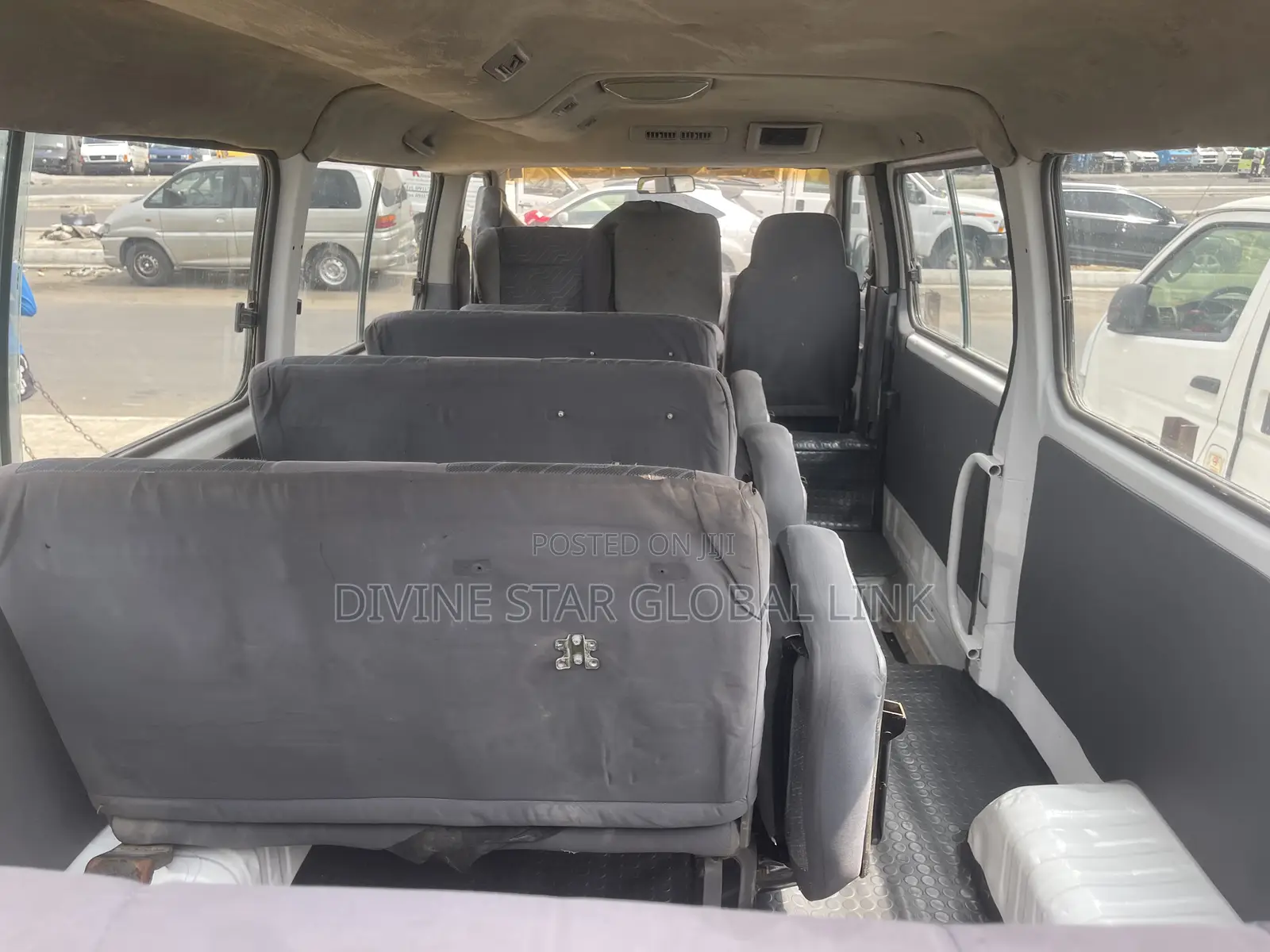Nissan Caravan (Urvan) 2009 White