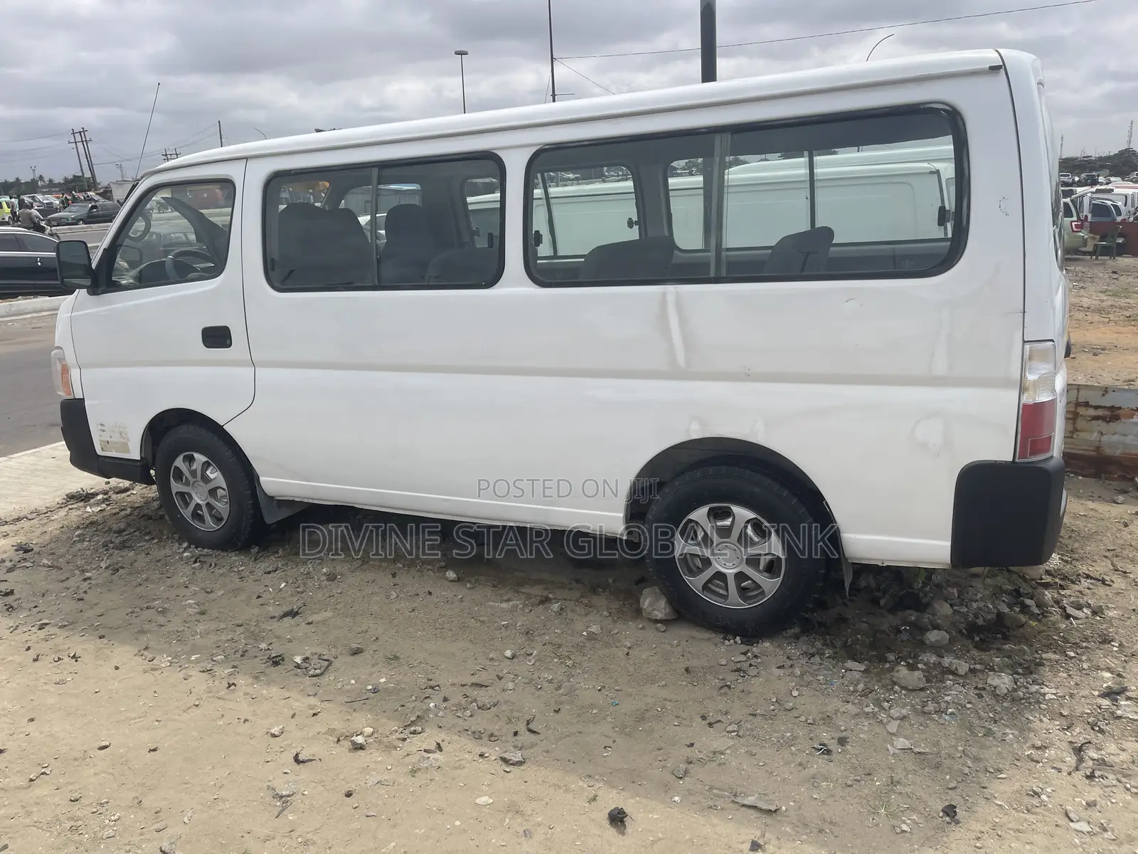 Nissan Caravan (Urvan) 2009 White