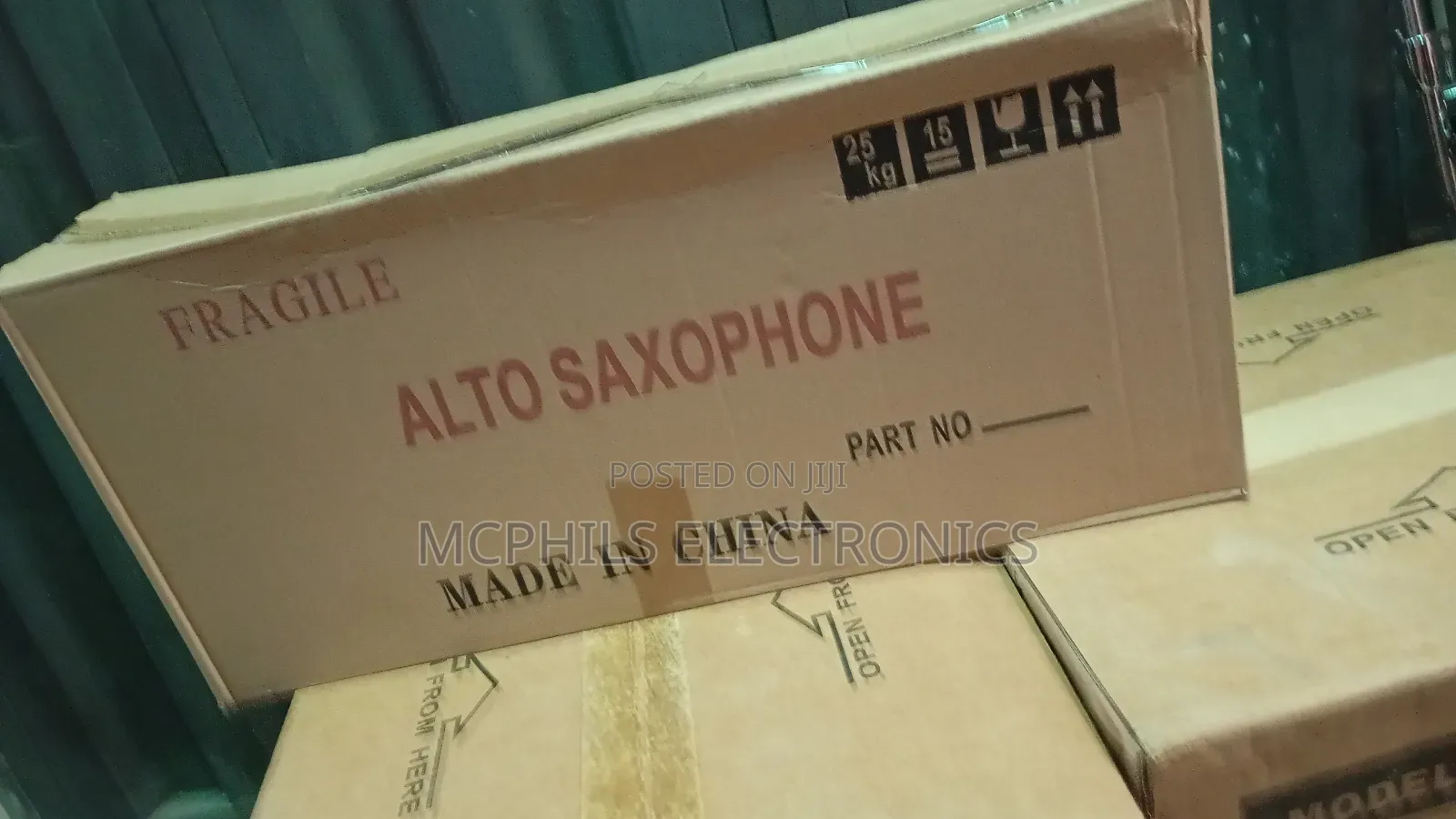 Yamaha Silver Alto Saxophone 🎷