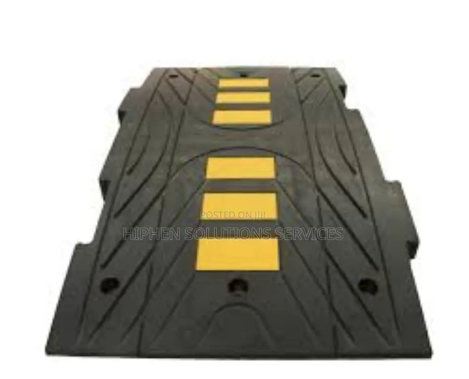Yellow/Black Rubber Speed Breaker Hump, For Road
