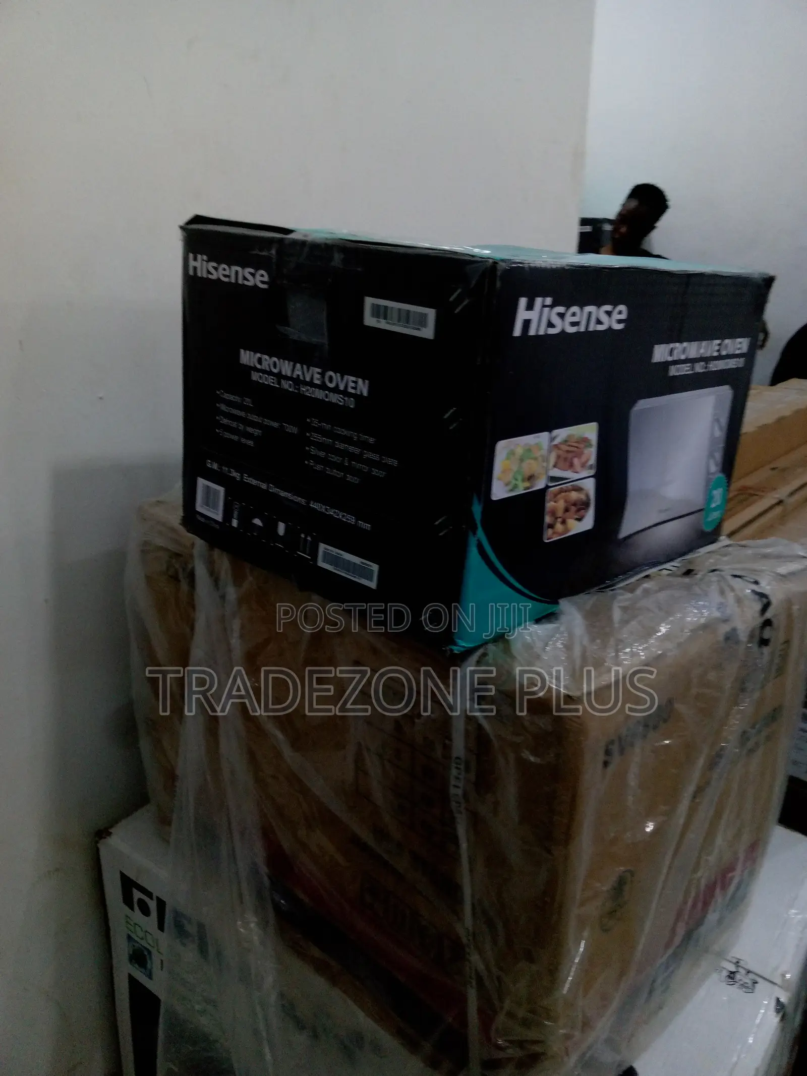 Hisense H20moms10 700W 20L Microwave Oven