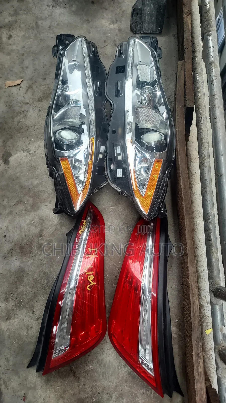 Backlight and Headlight Jaguar Xj8