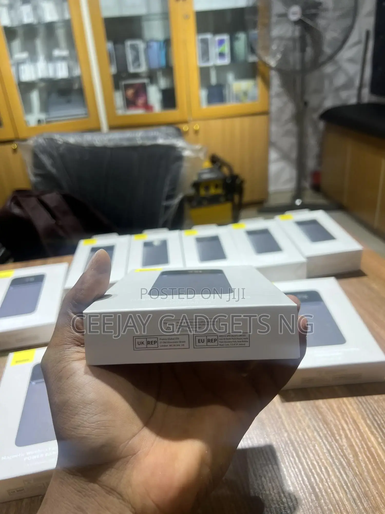 Baseus Power Bank - 20w Magnetic Wireless Fast Charging
