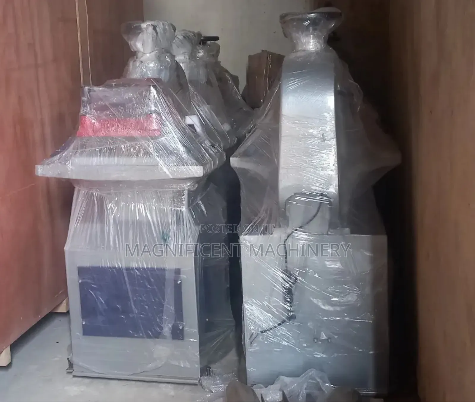 Hydraulic Nylon Handles Punching Machine