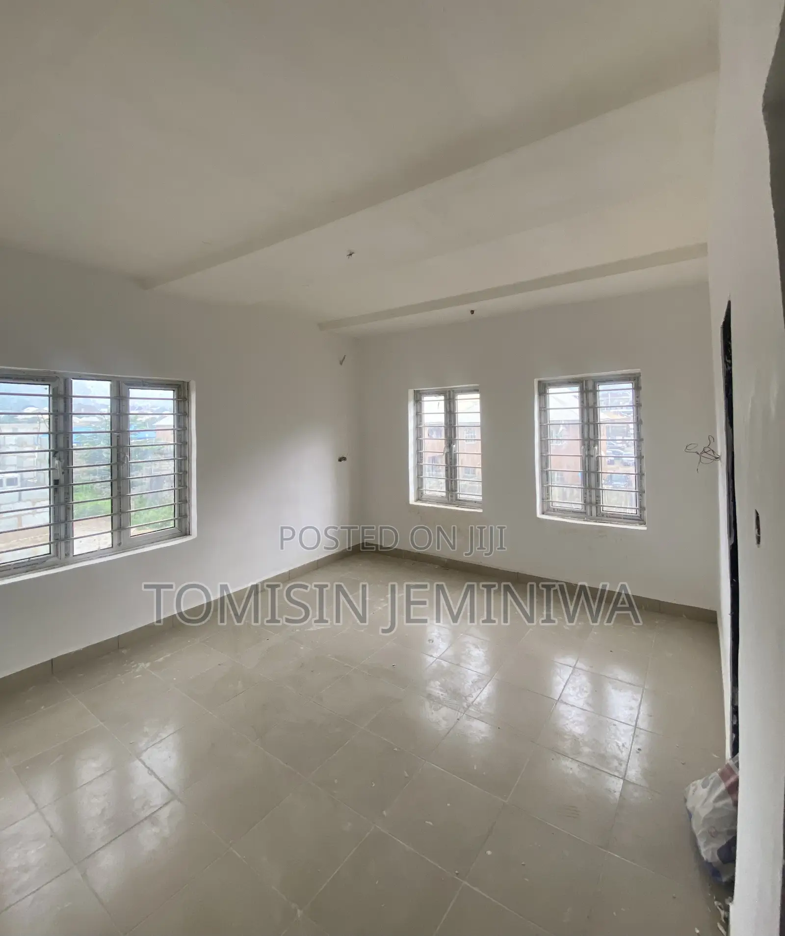 Furnished 3bdrm Block of Flats in Pacific Estate, Kubwa for sale