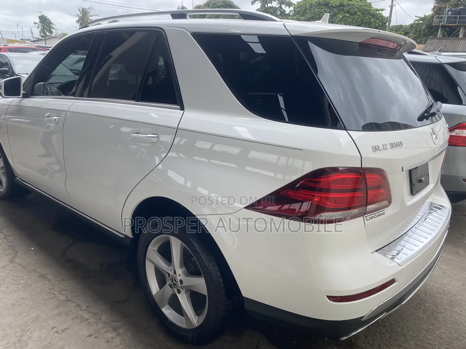 Mercedes-Benz GLE-Class GLE 350d 4MATIC 2017 White