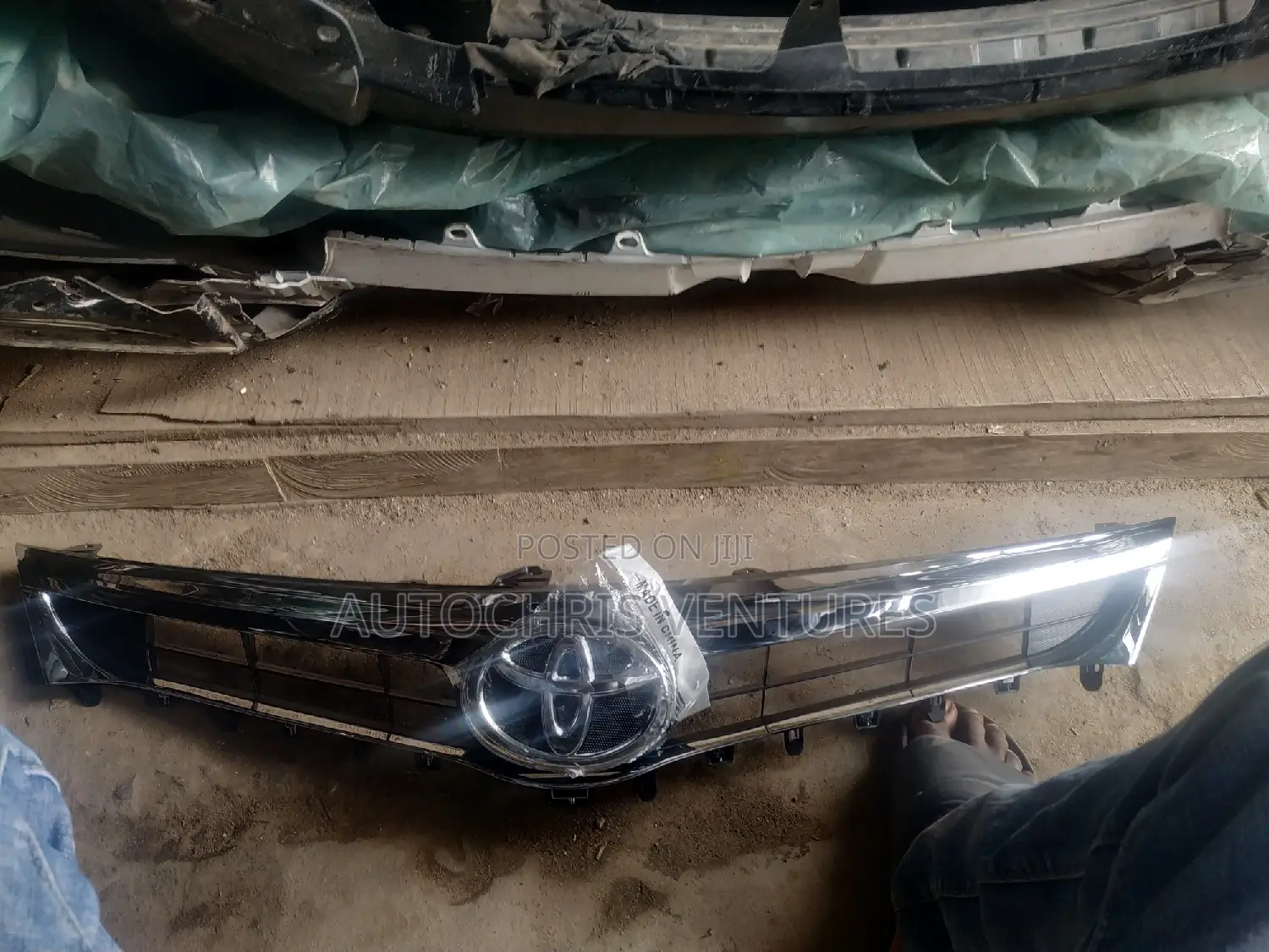 Front Grille Camry 013