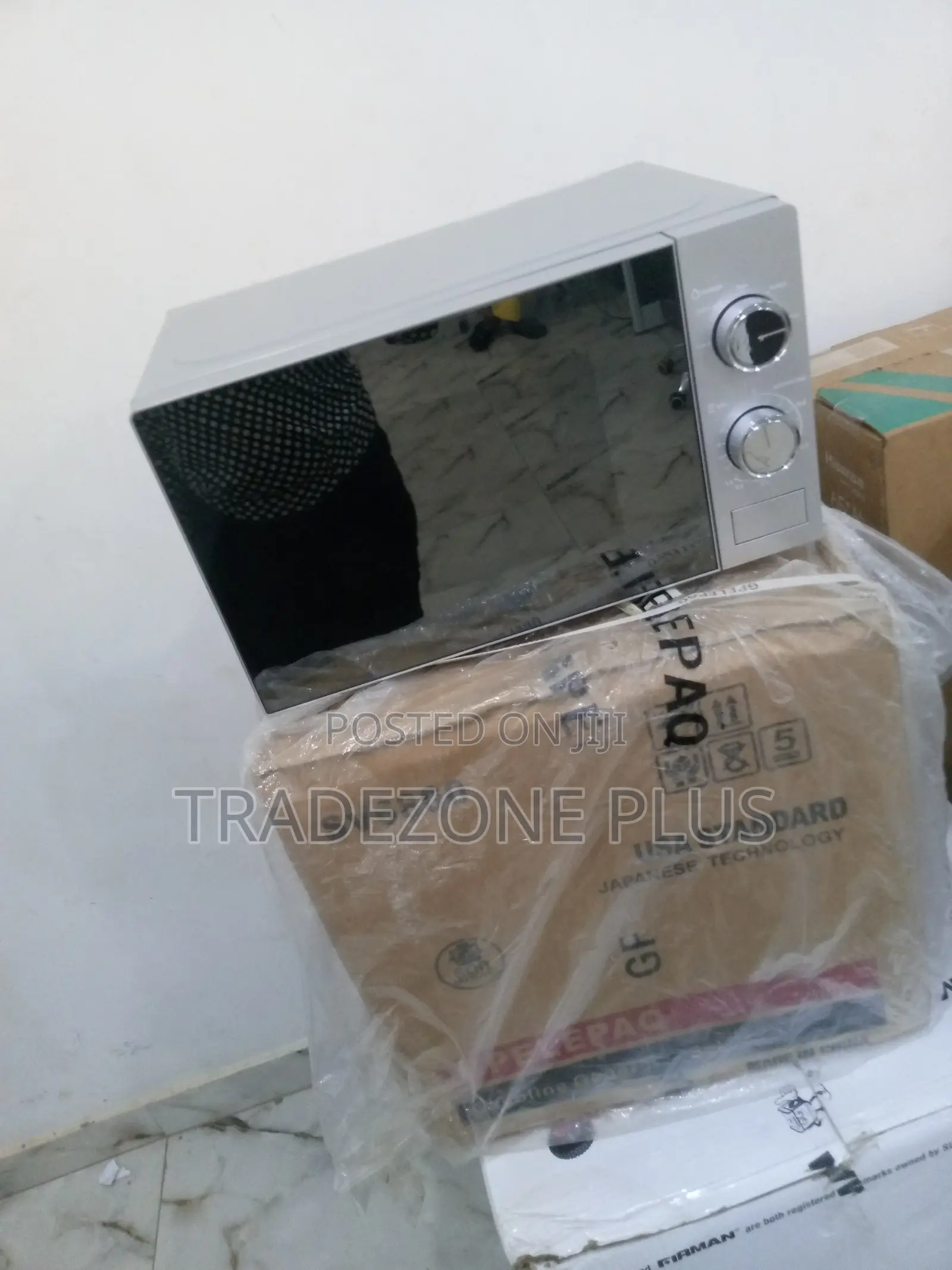 Hisense 700W 20ltrs Microwave Oven