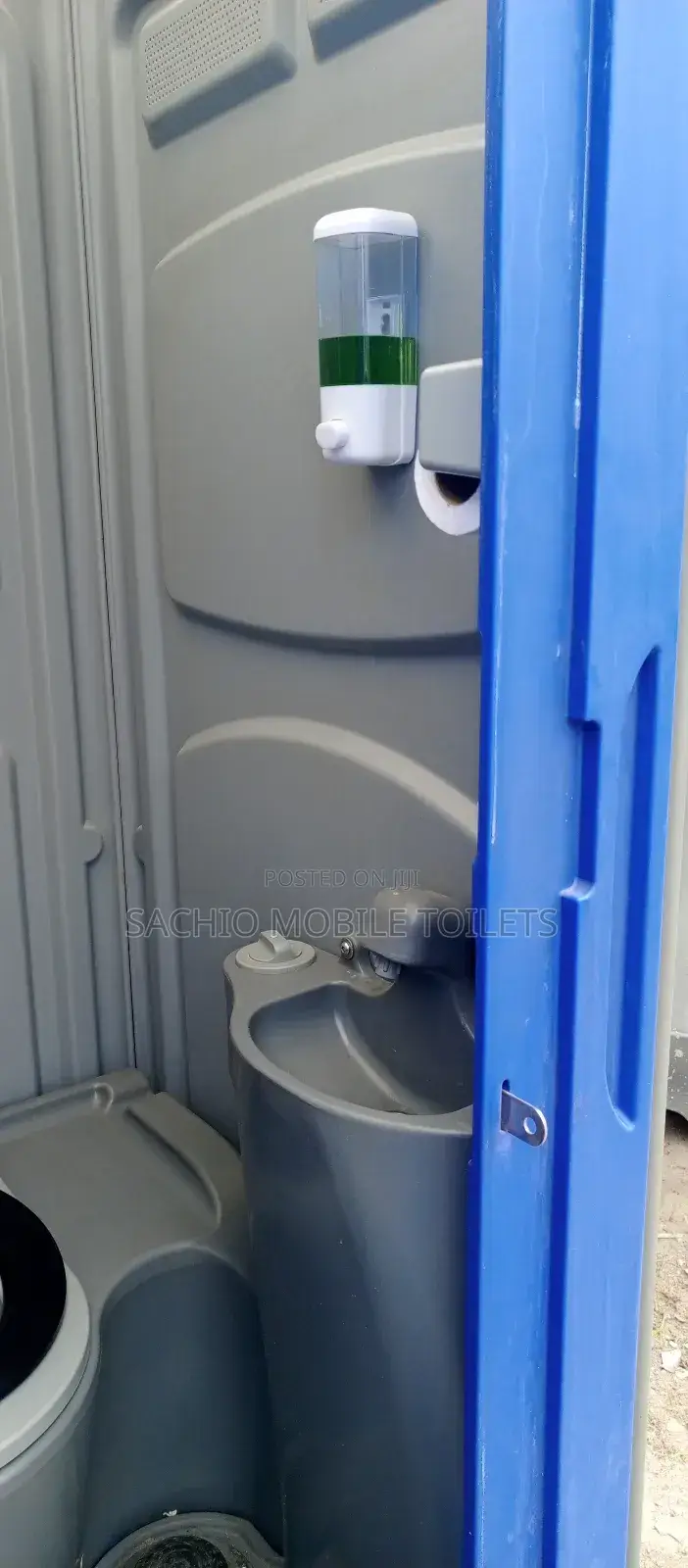 Quick and Easy Mobile Toilet Rentals for Lagos Celebrations