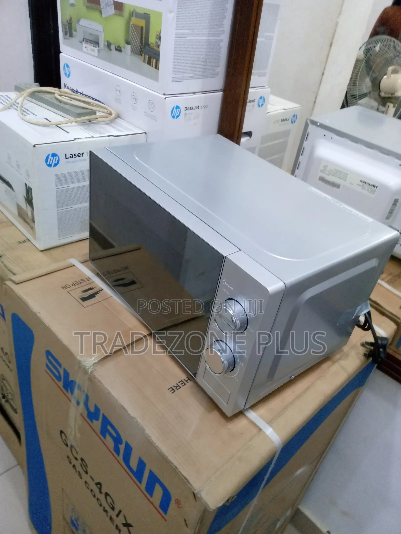 Quality H20moms10 20L 700W 6 Power Level Microwave Oven