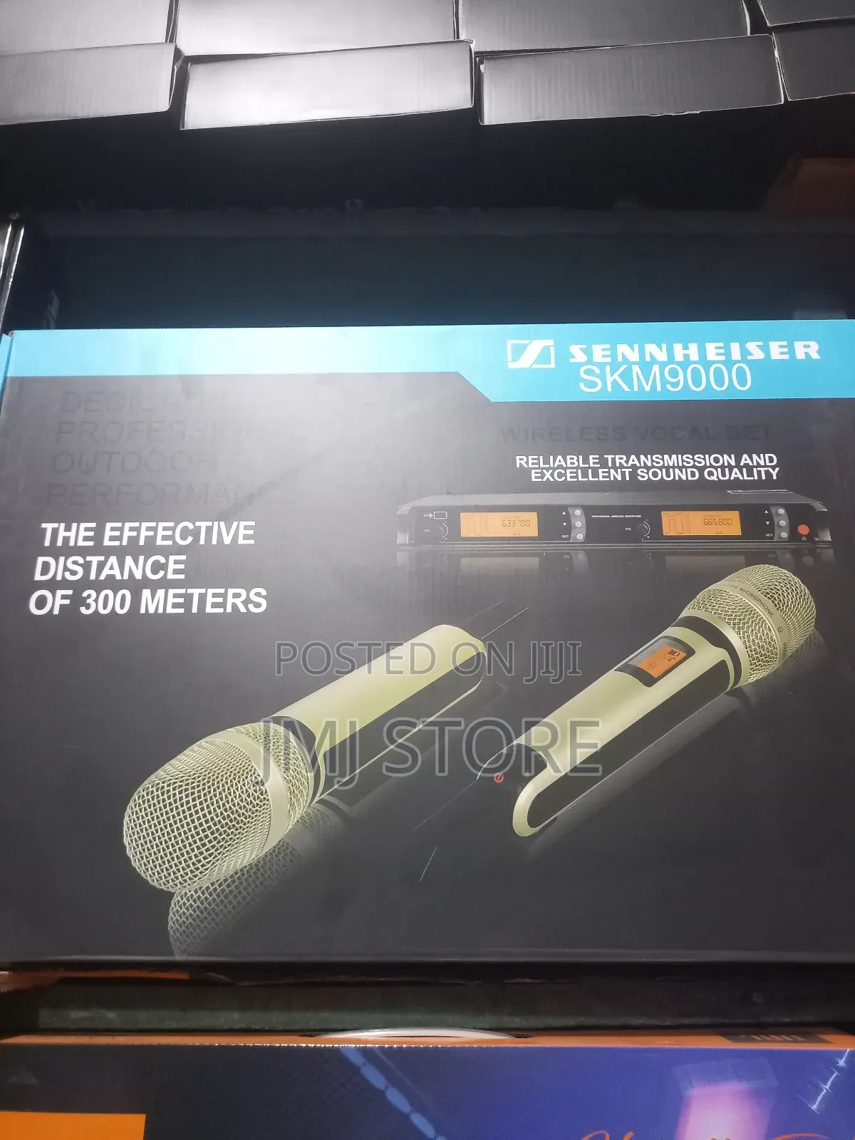 The Effective Distance 300 Metal's Microphone