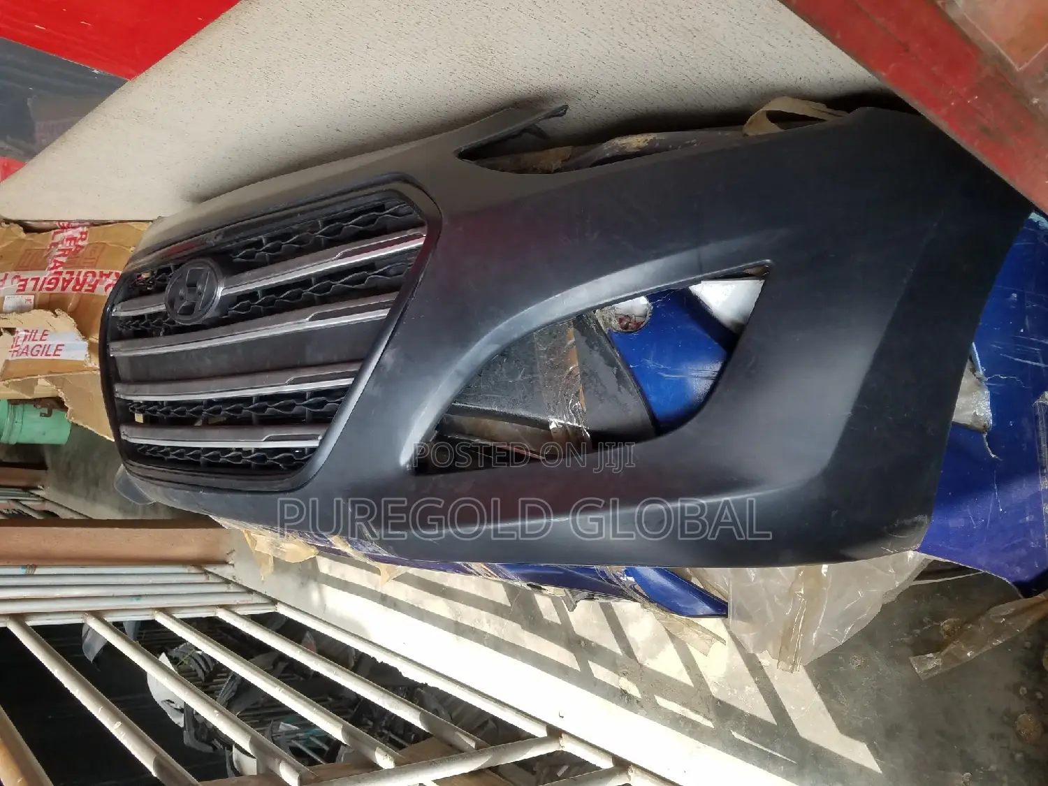 Hyundai Elantra GT Front