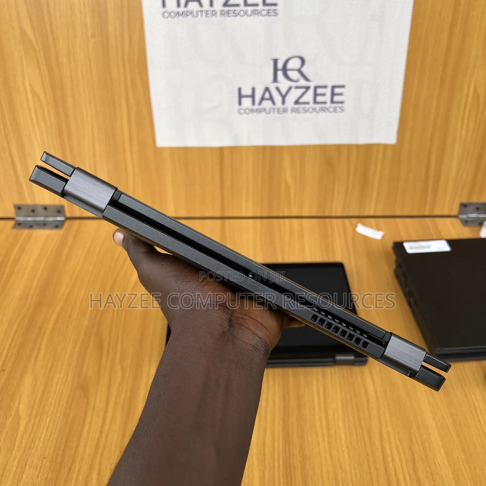 Laptop Dell Latitude 5300 16GB Intel Core I7 SSD 512GB