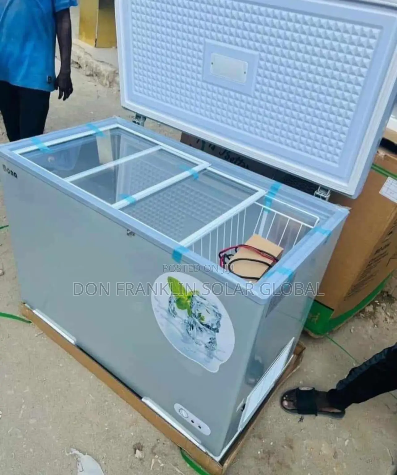 318liter Bona Dc/Ac Solar Energy Freezer