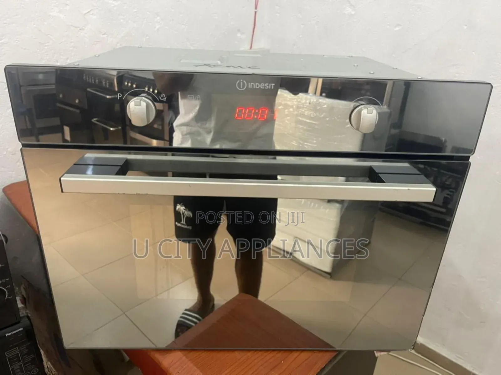 3in160x60cm Inbuilt Indesit Oven Microwave and Grill