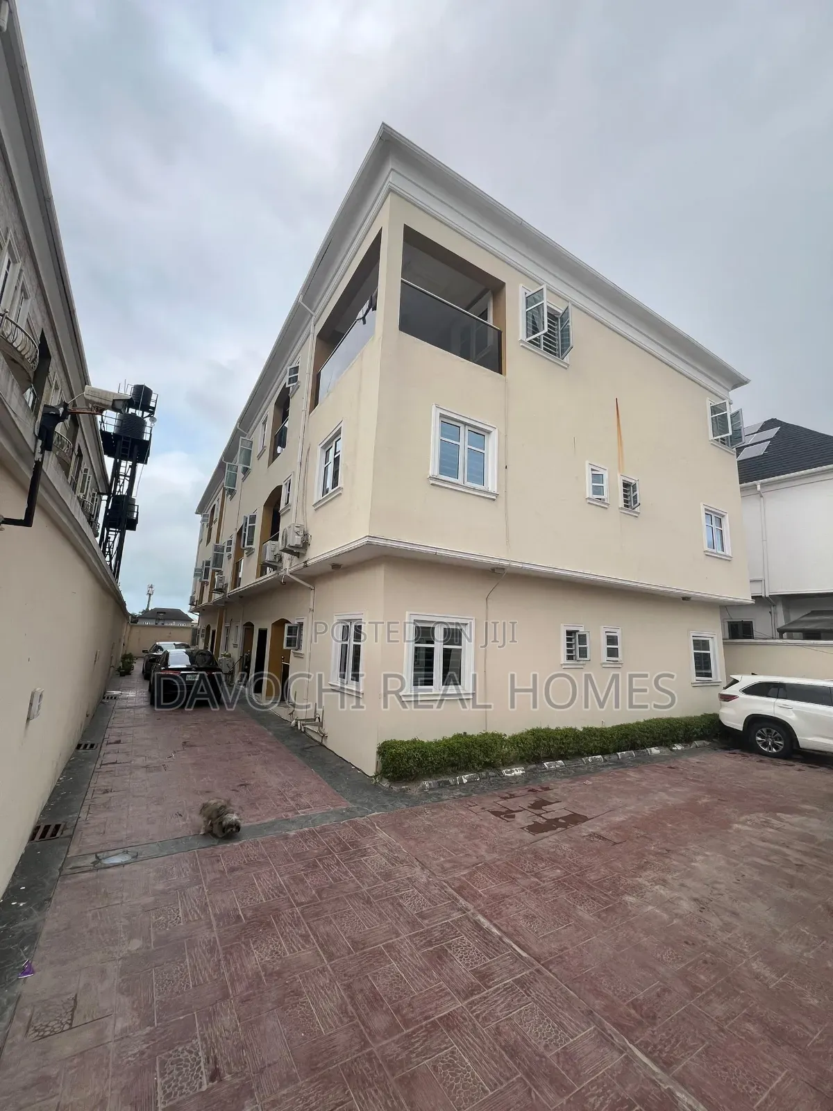 2bdrm Apartment in Ologolo Estate, Lekki for rent