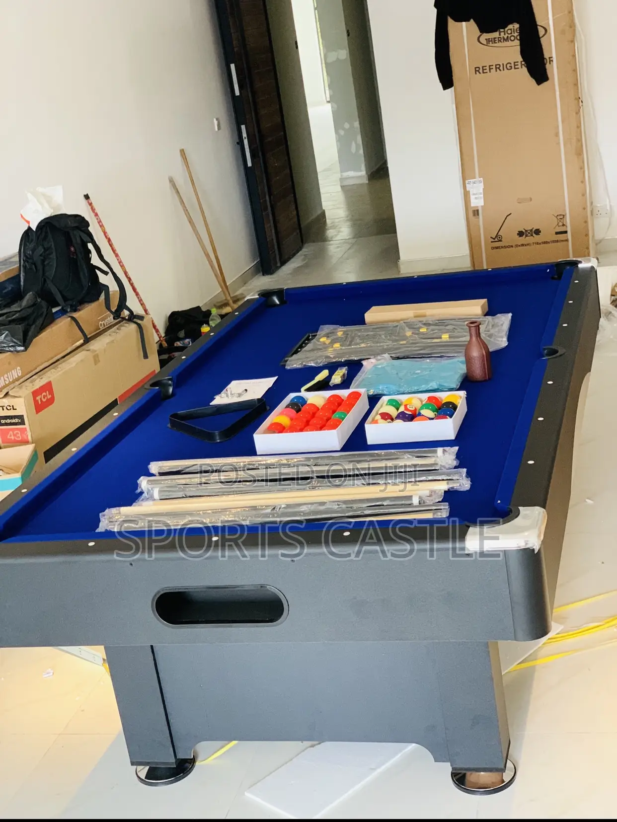 High Grade Foreign Snooker Board With Multiple Accessories