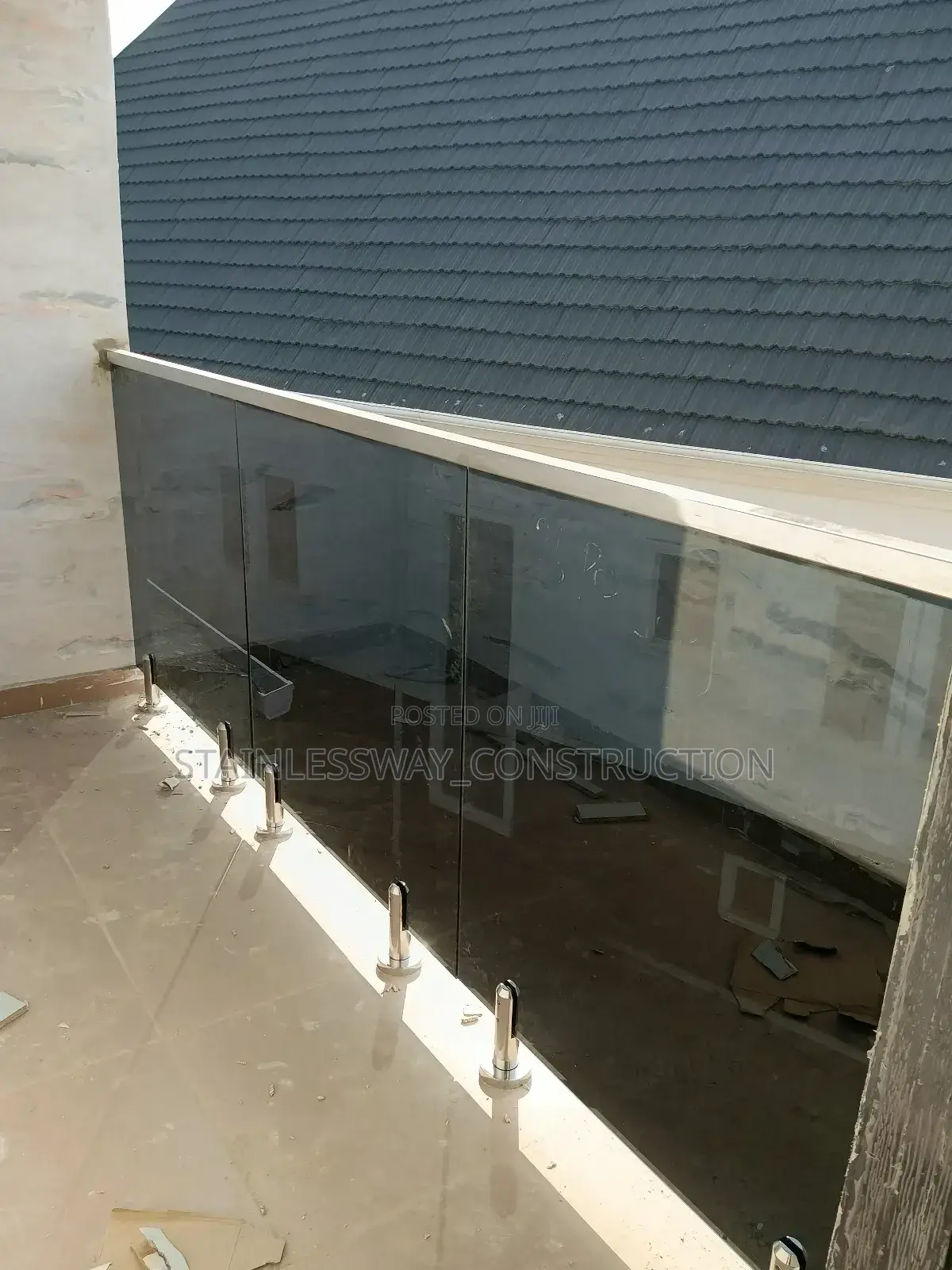 Balcony Purifier/ Beautifier Spigot Stand/Dark Grey Glass
