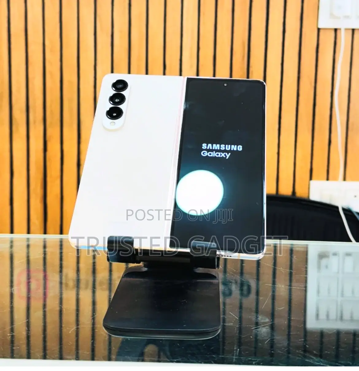 New Samsung Galaxy Fold 512 GB White