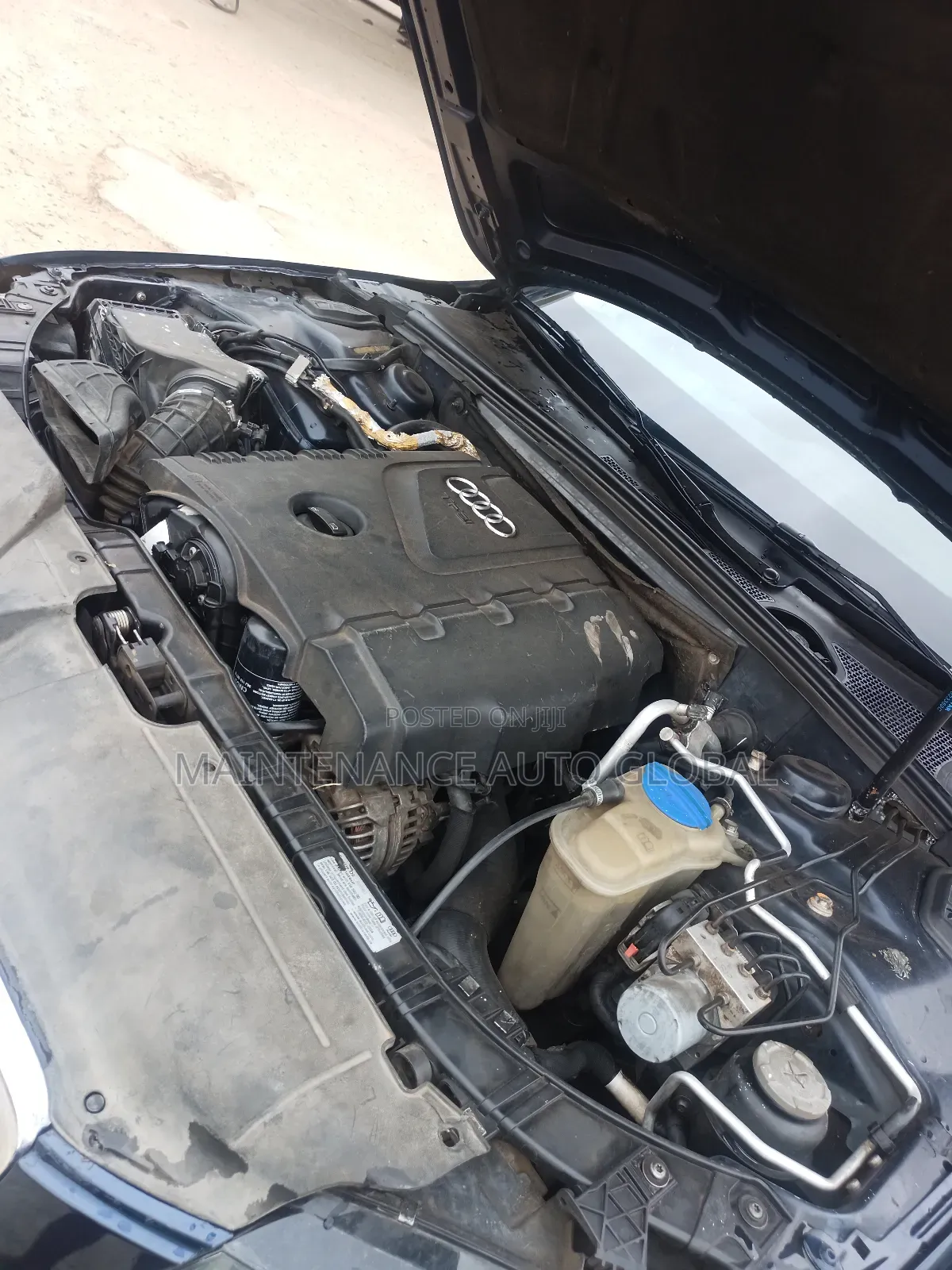 Audi A4 2.0T Premium 2012 Blue