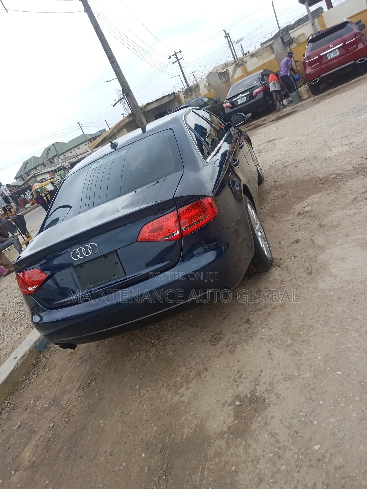 Audi A4 2.0T Premium 2012 Blue