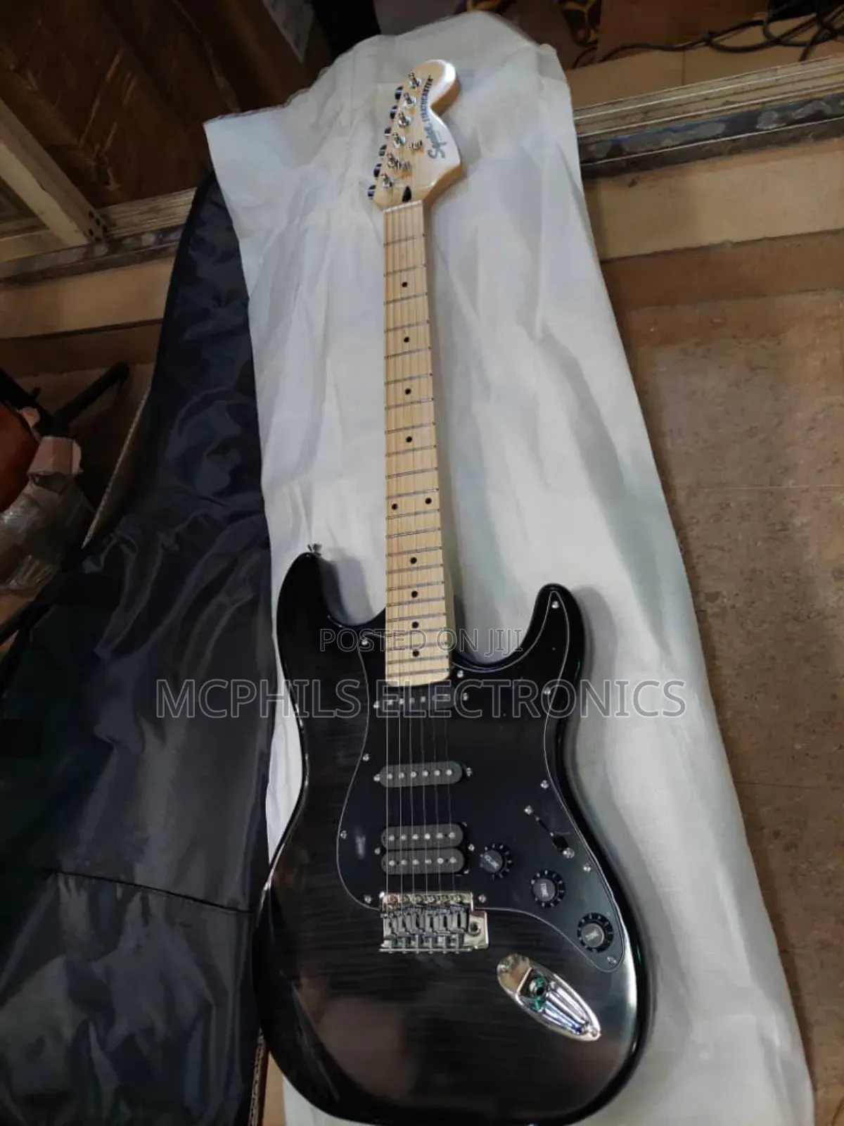 Fender STRATOCASTER Lead Guitar