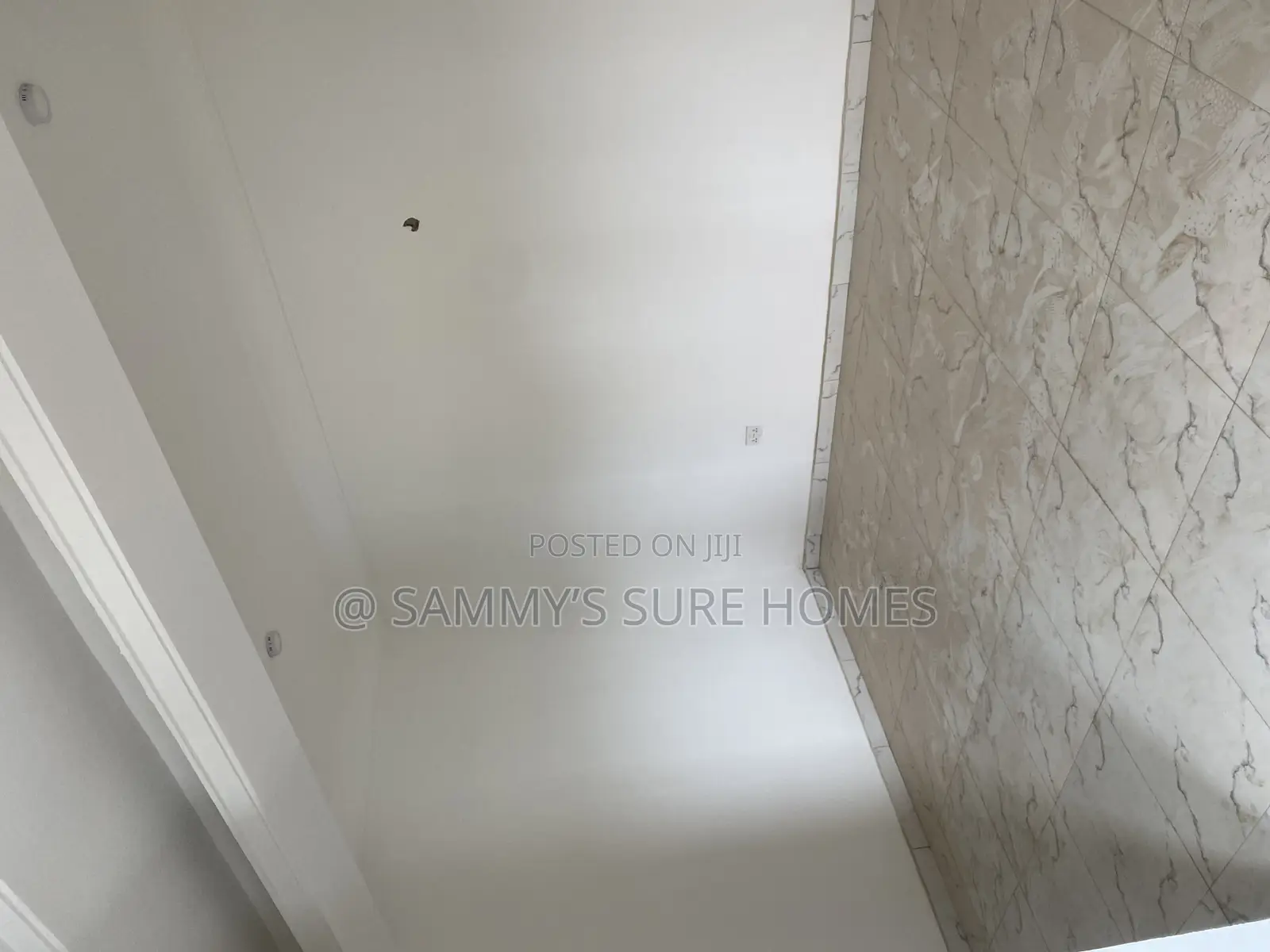 1bdrm Room & Parlour in 5Th Avenue Gwarinpa for rent