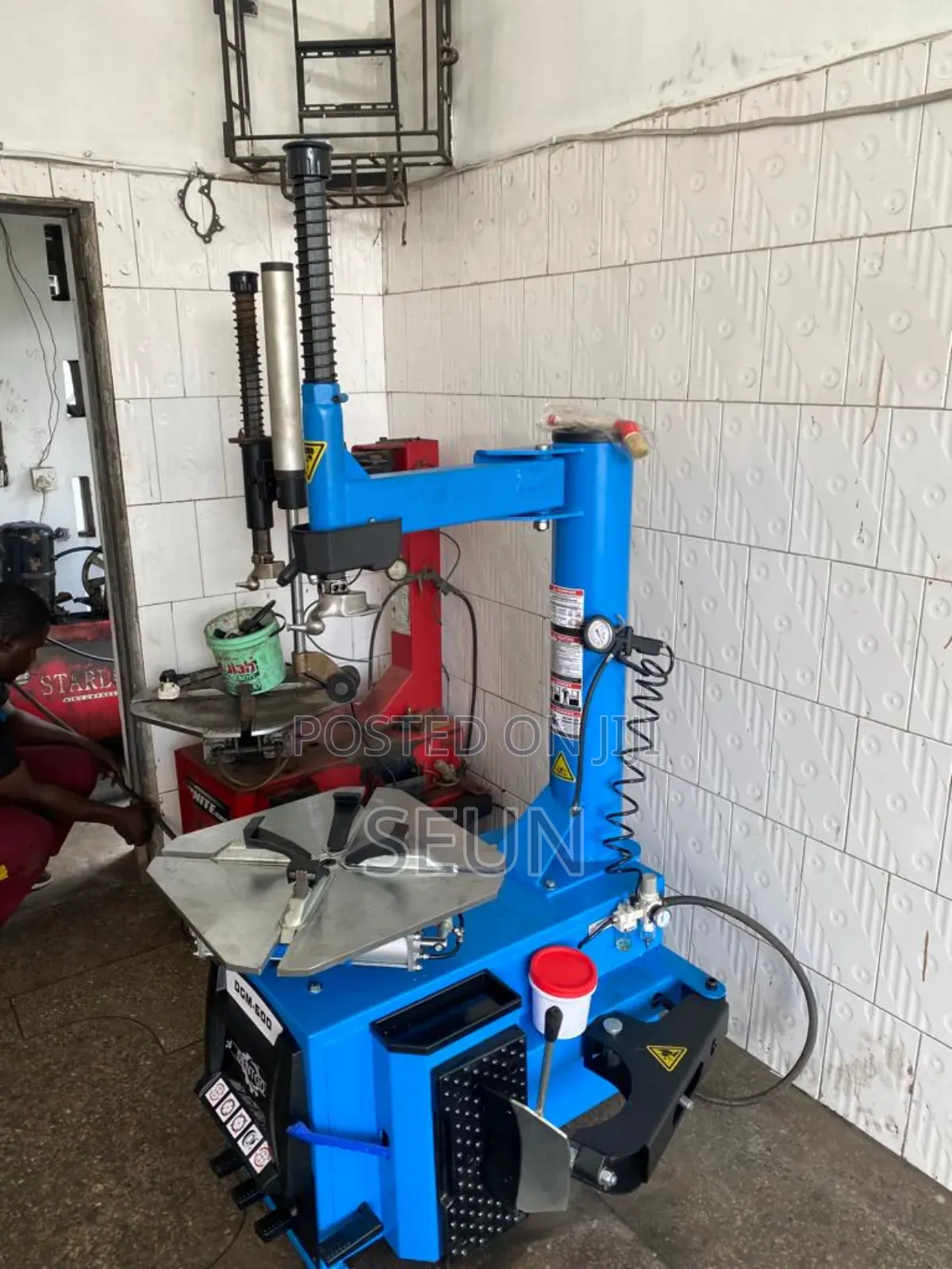 Tyre Changer